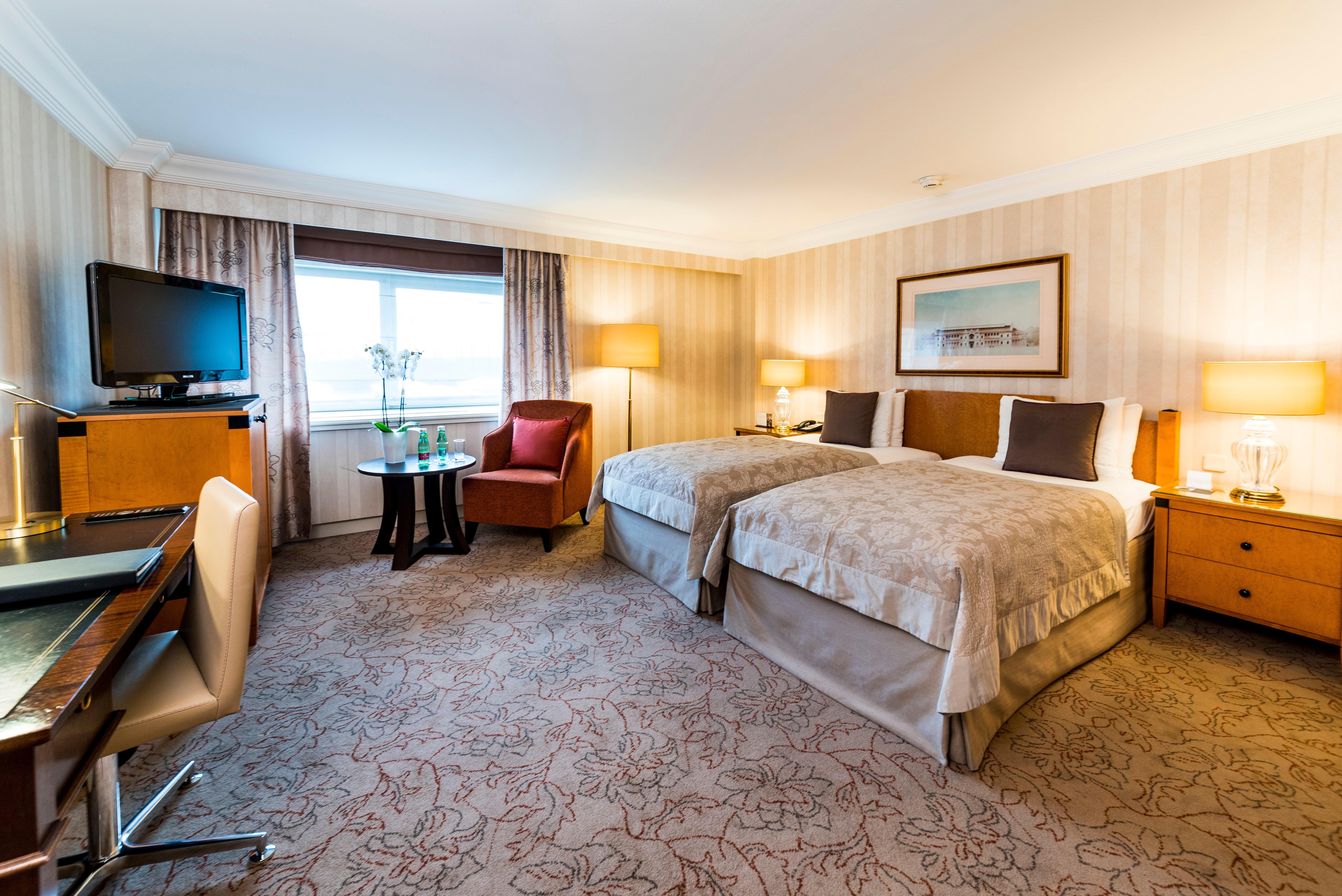 Hilton Waterfront Hotel