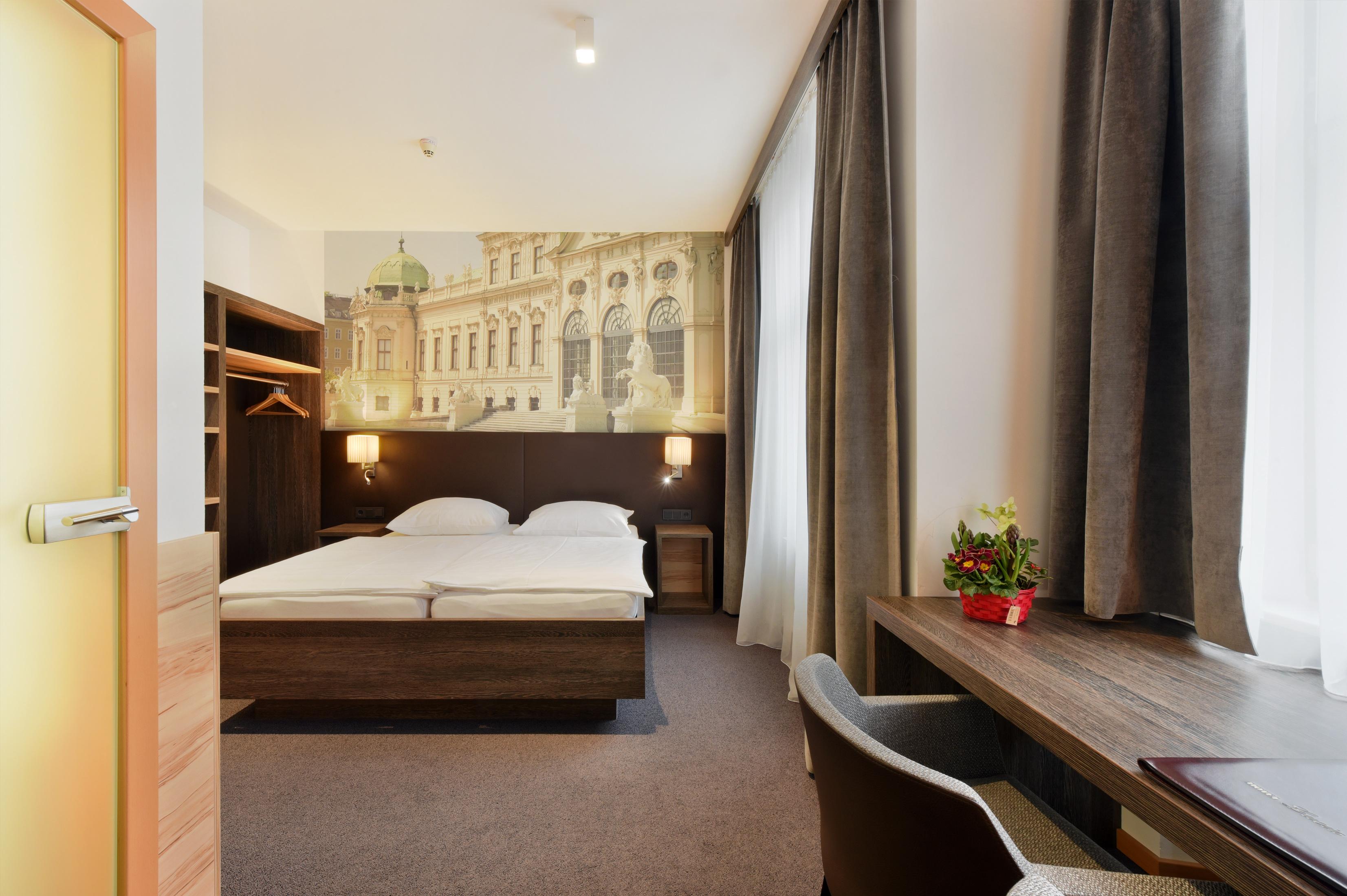 Lucia 3* Viena