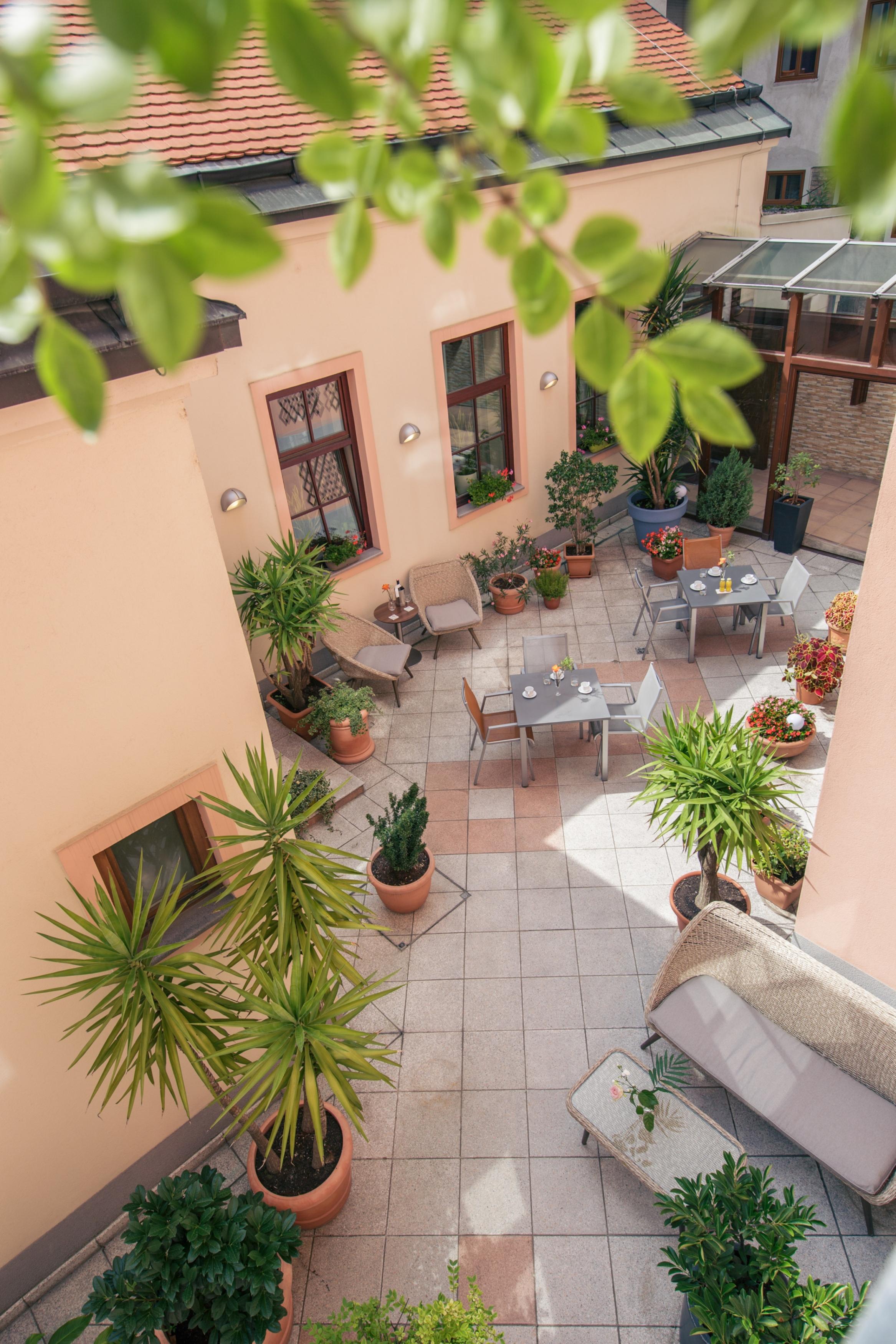 Hotel Lucia 3*