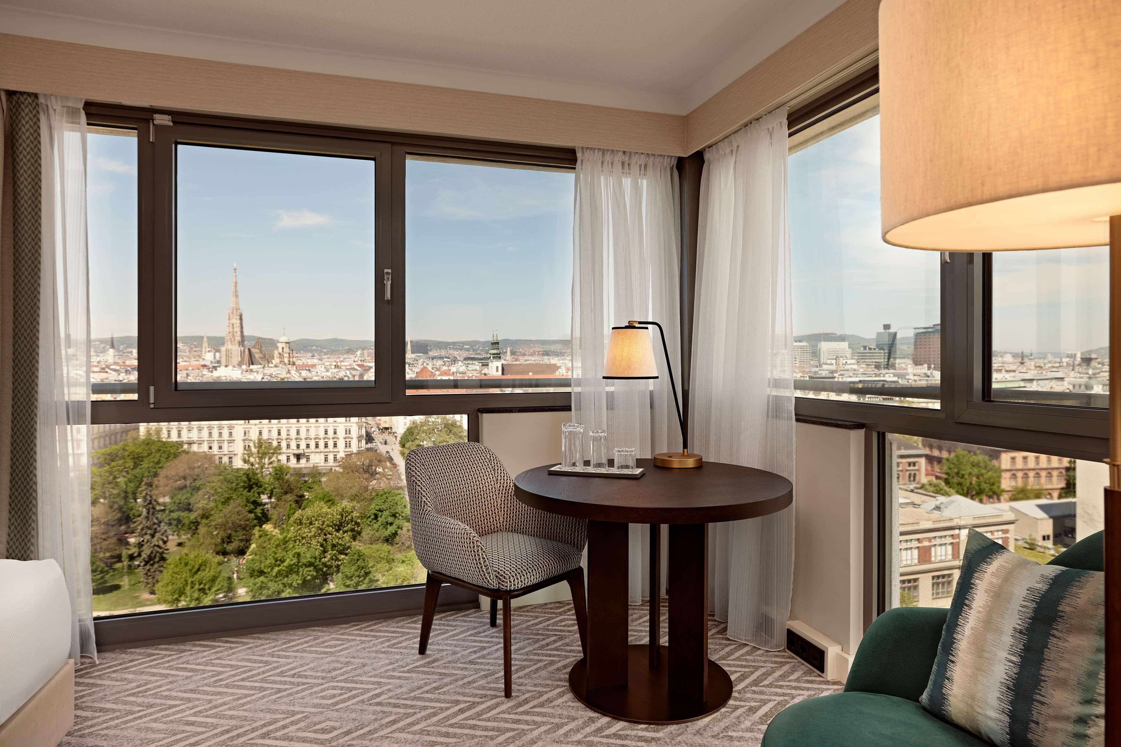 Hilton Park Hotel 5*