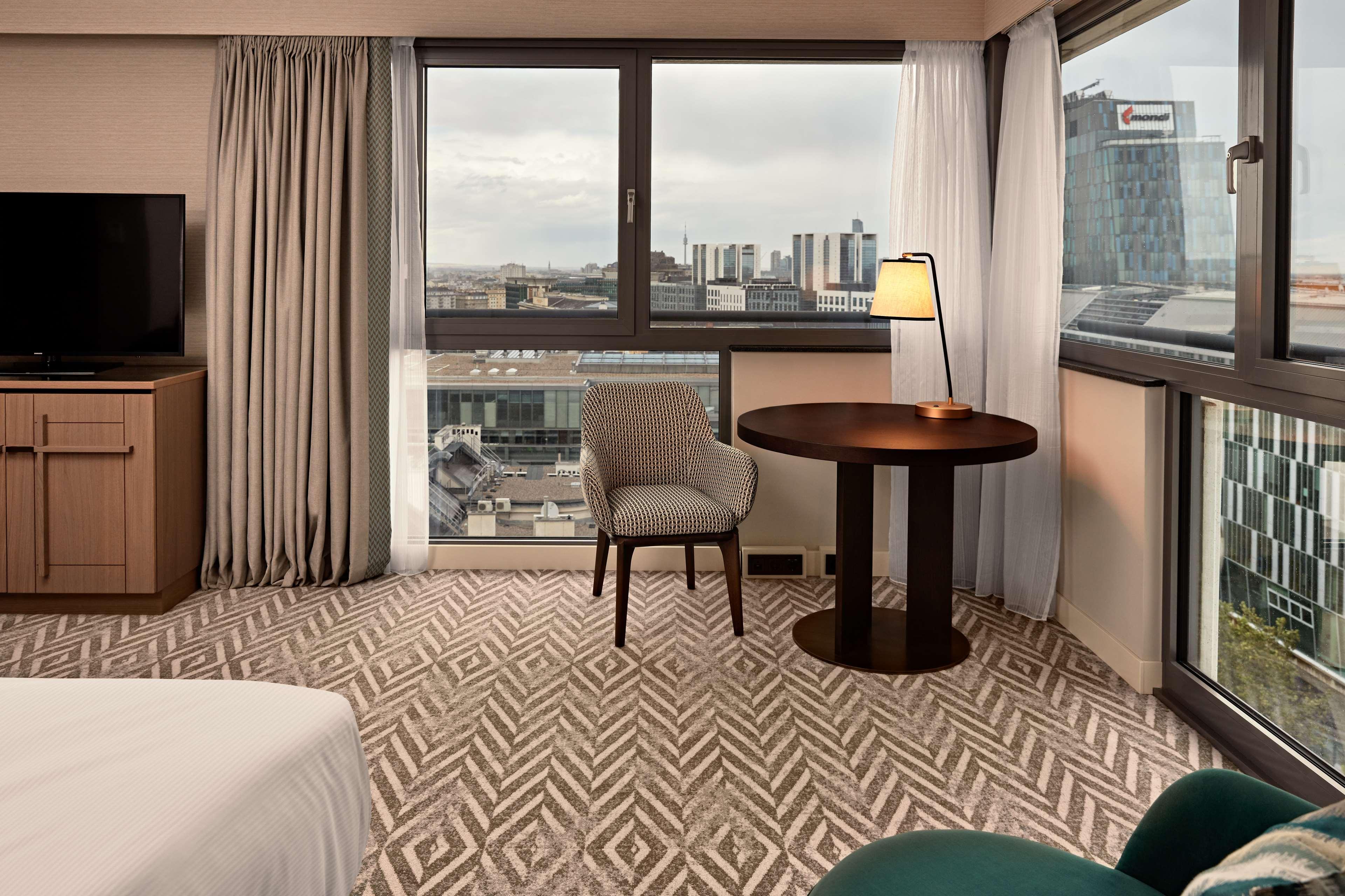 Hilton Park 5*