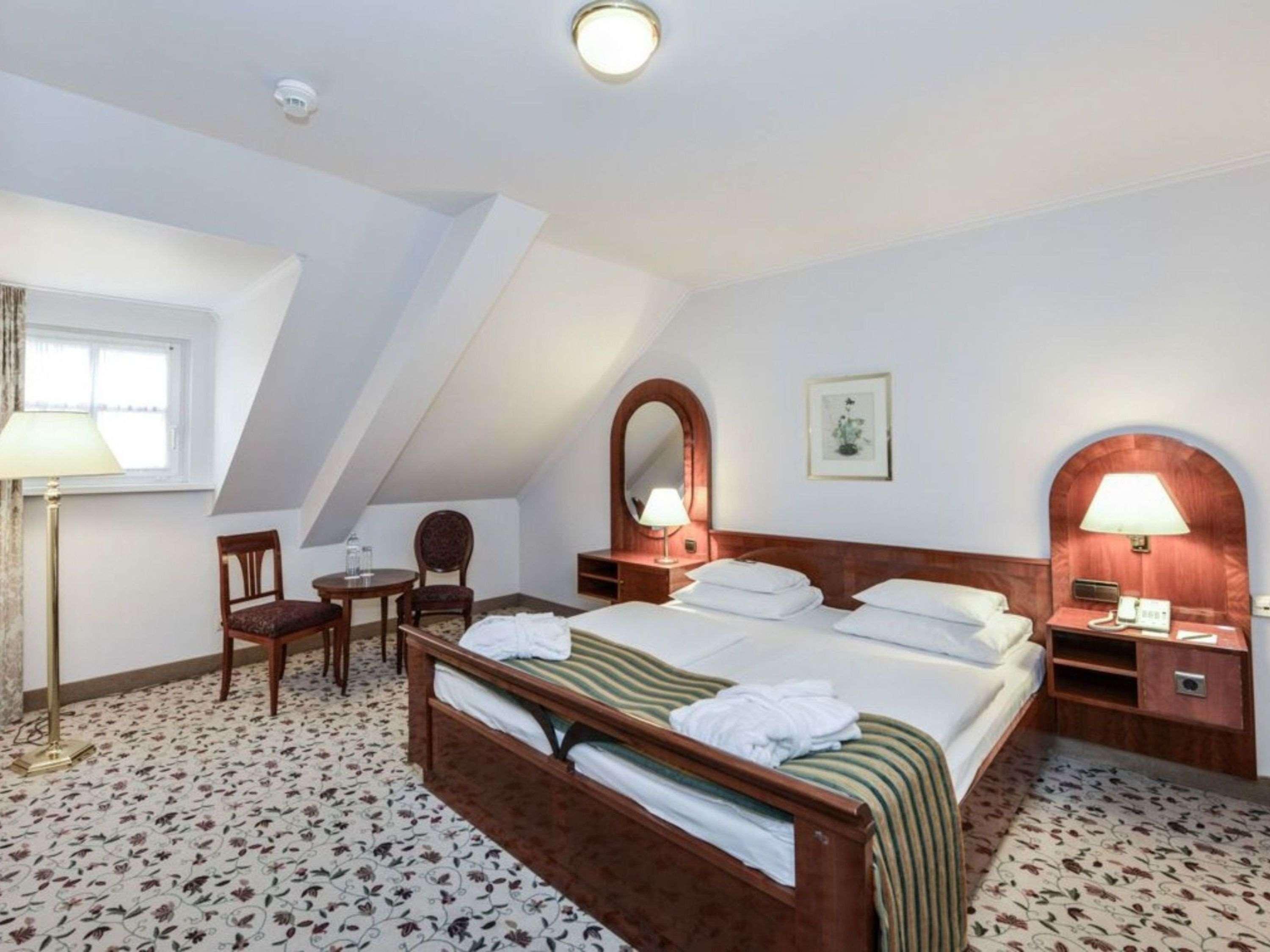 Hotel Mercure Grand Biedermeier 4*