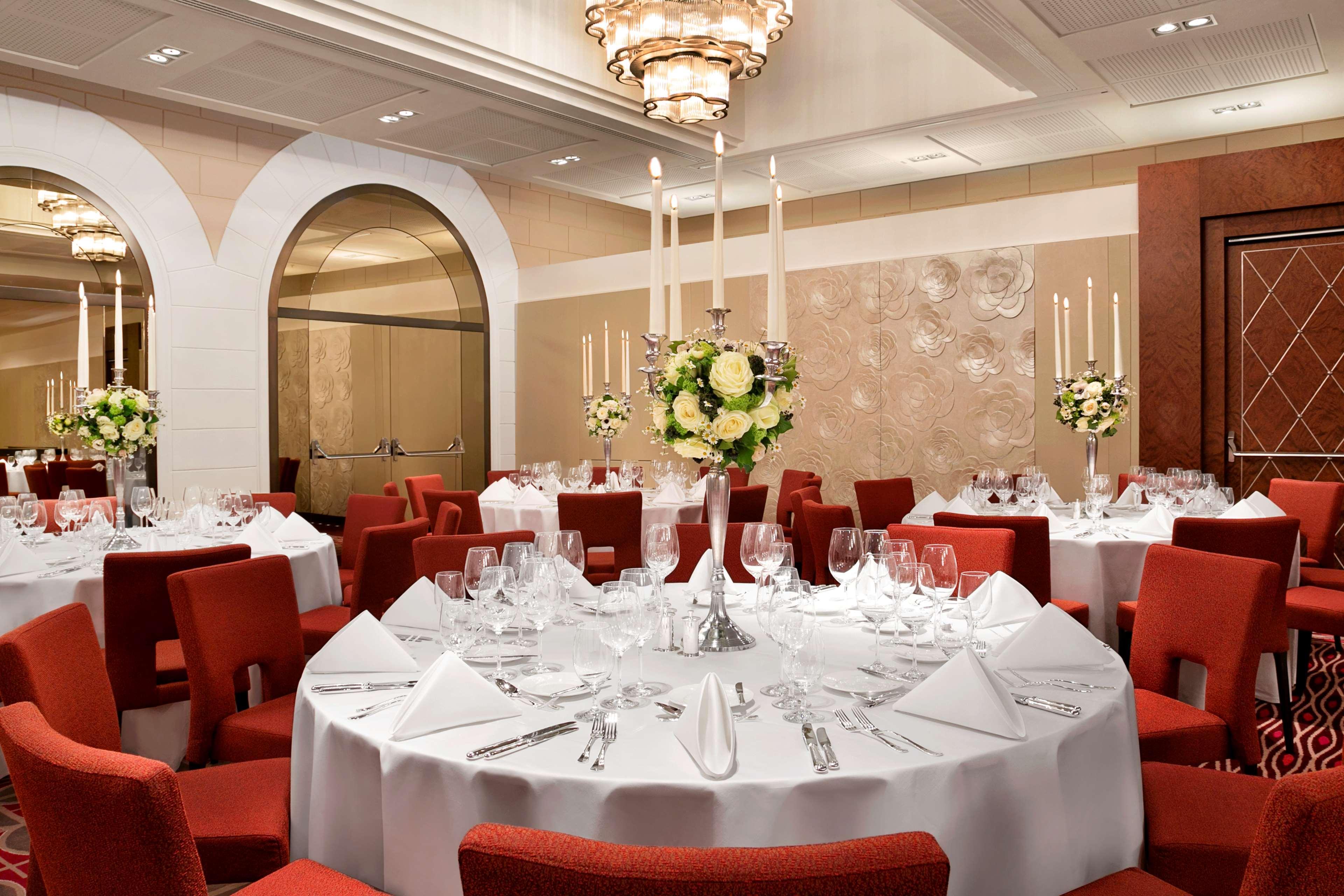 Hotel Anantara Palais Hansen - Newly Renovated Vienna