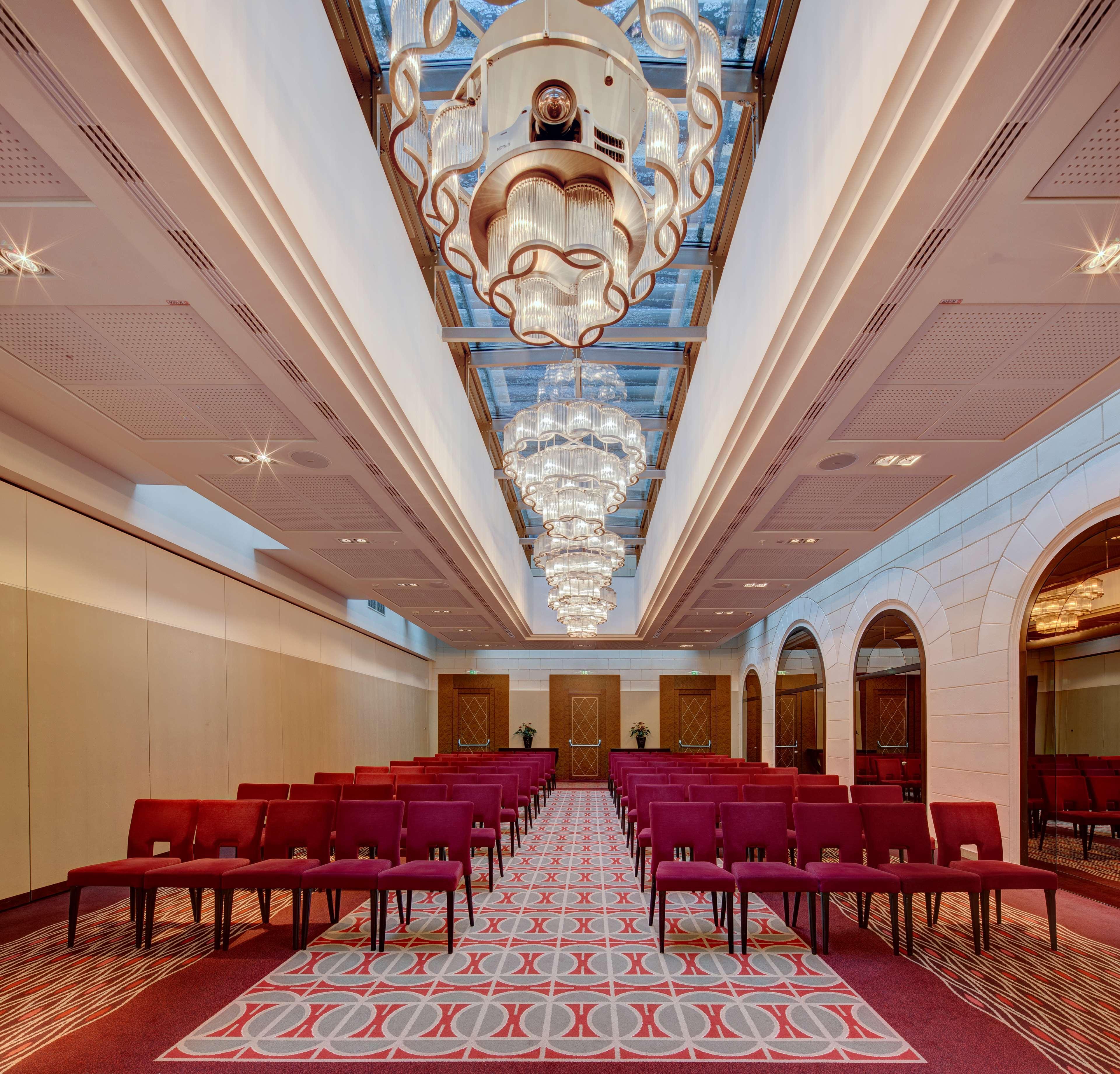 Hotel Anantara Palais Hansen - Newly Renovated Vienna