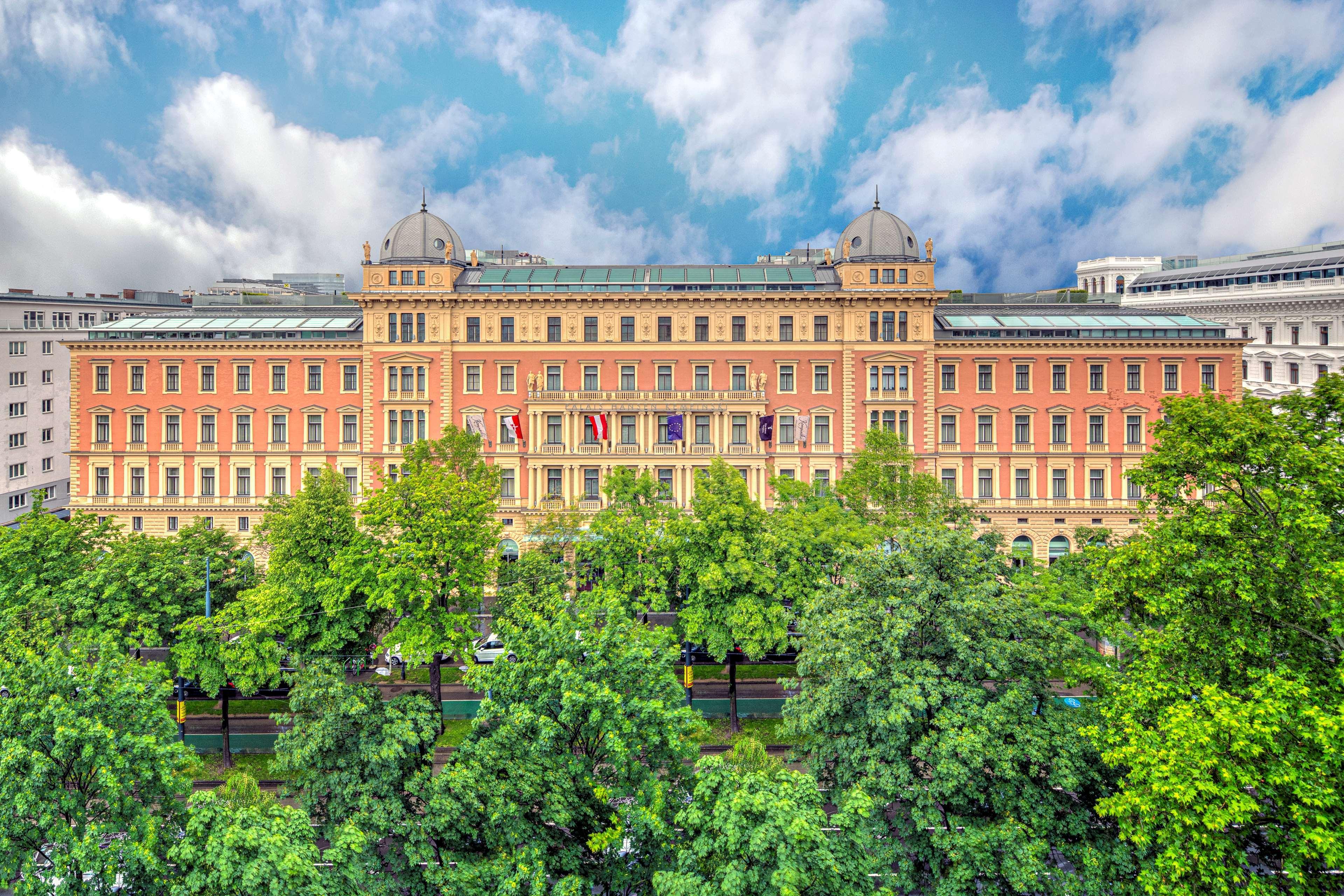 Anantara Palais Hansen - Newly Renovated Hotel