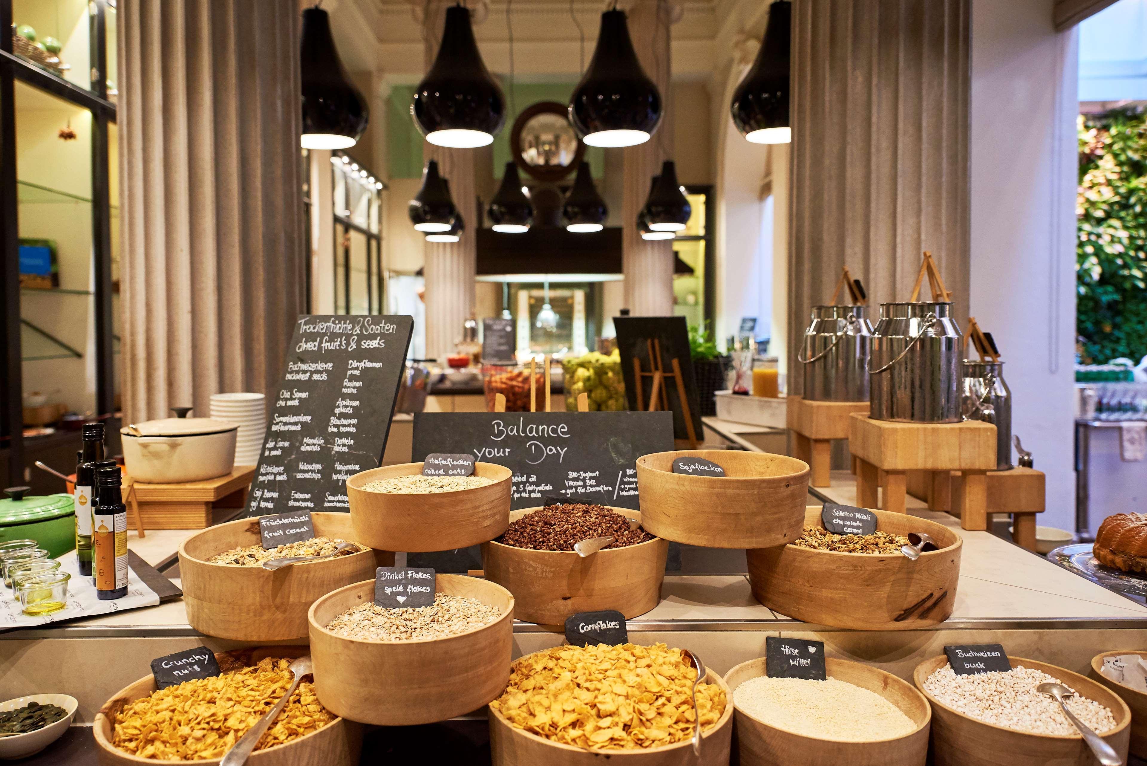 Hotel Anantara Palais Hansen - Newly Renovated Vienna