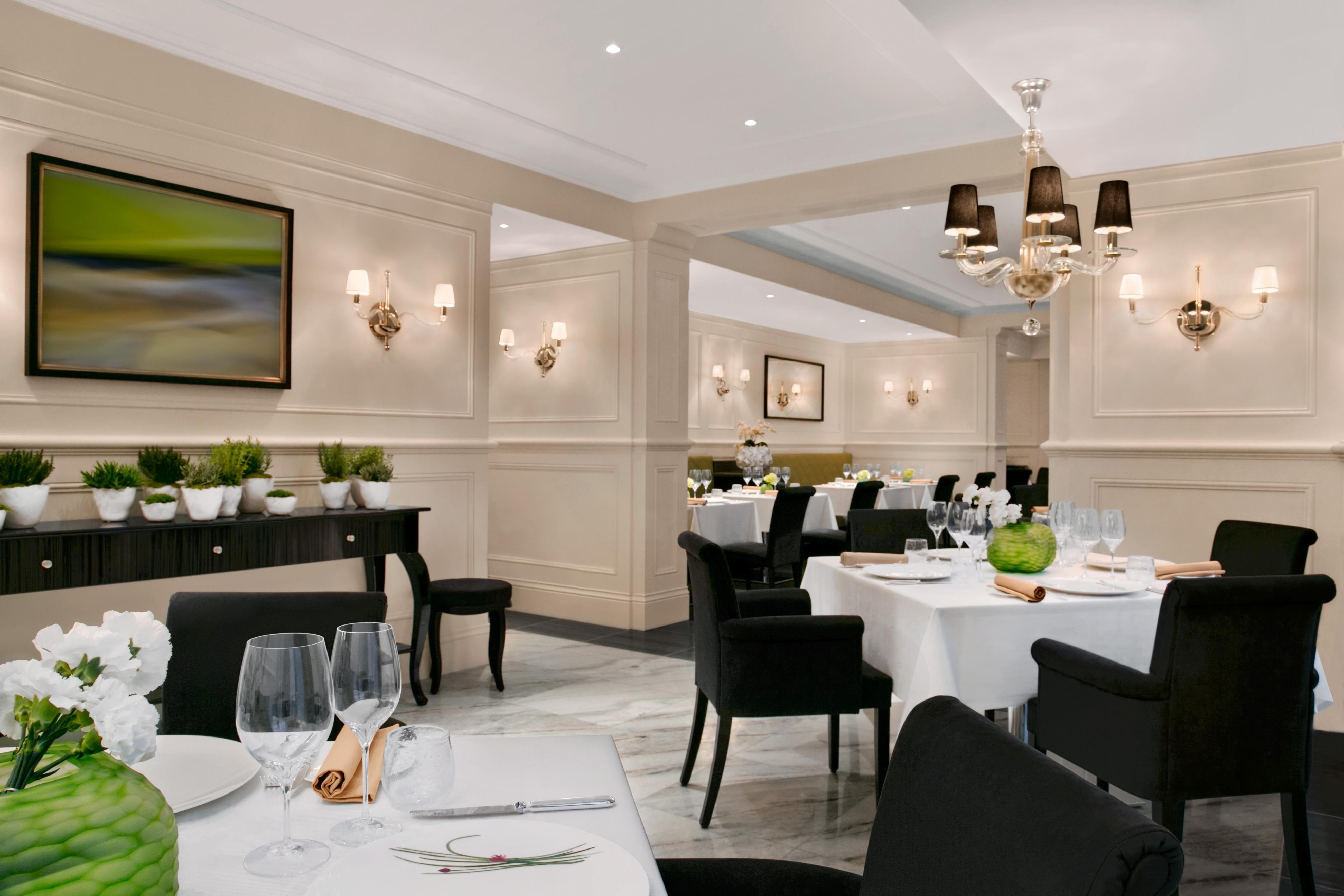 Anantara Palais Hansen - Newly Renovated Hotel