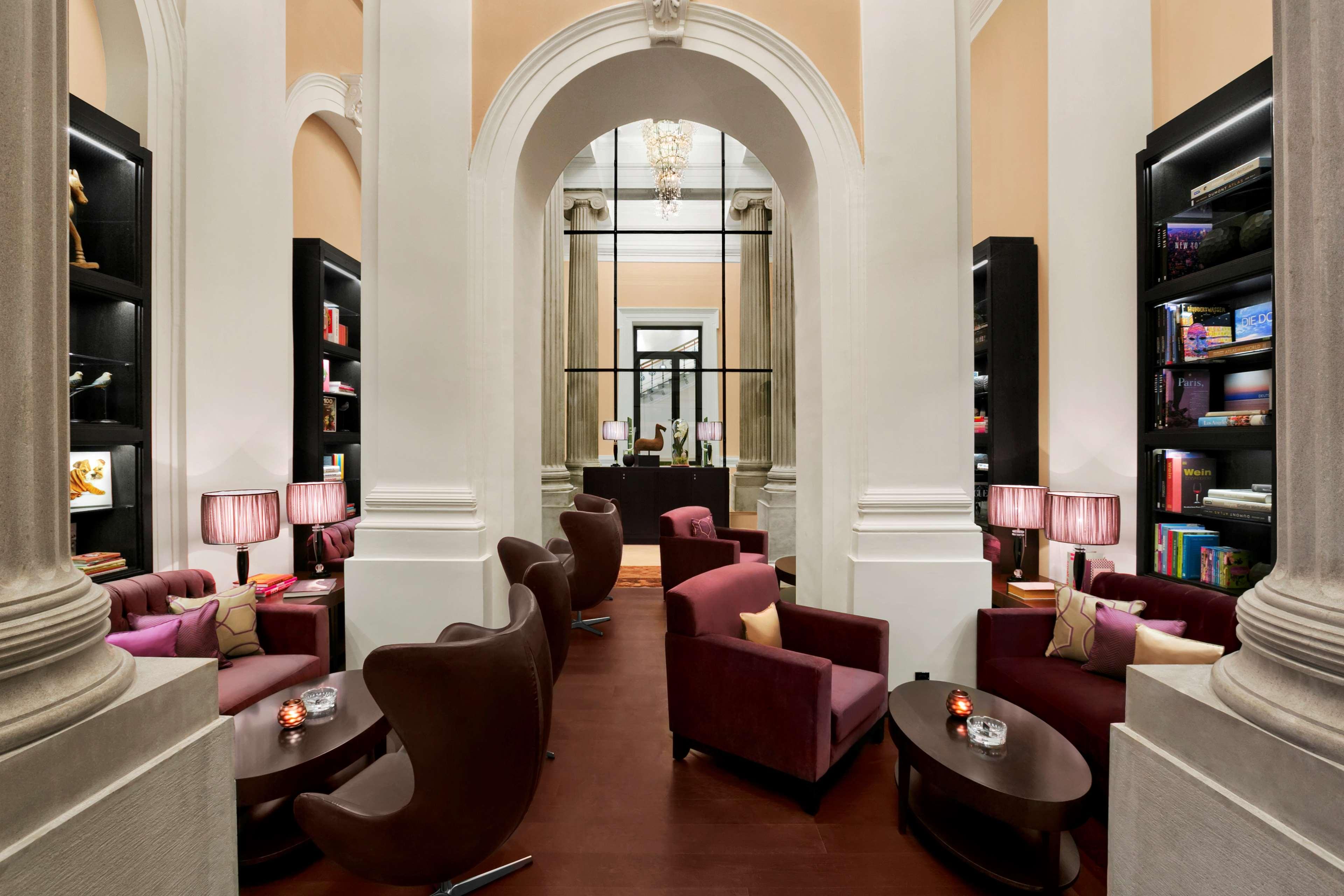 Anantara Palais Hansen - Newly Renovated Hotel 5*