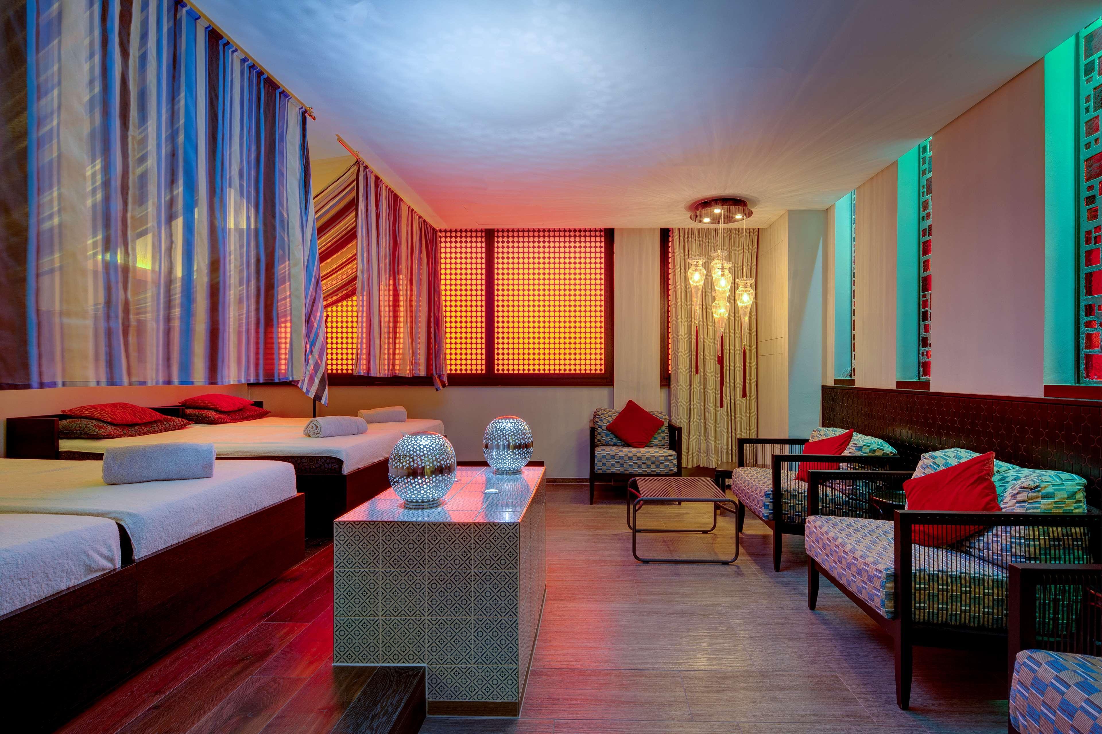 Hotel Anantara Palais Hansen - Newly Renovated 5*