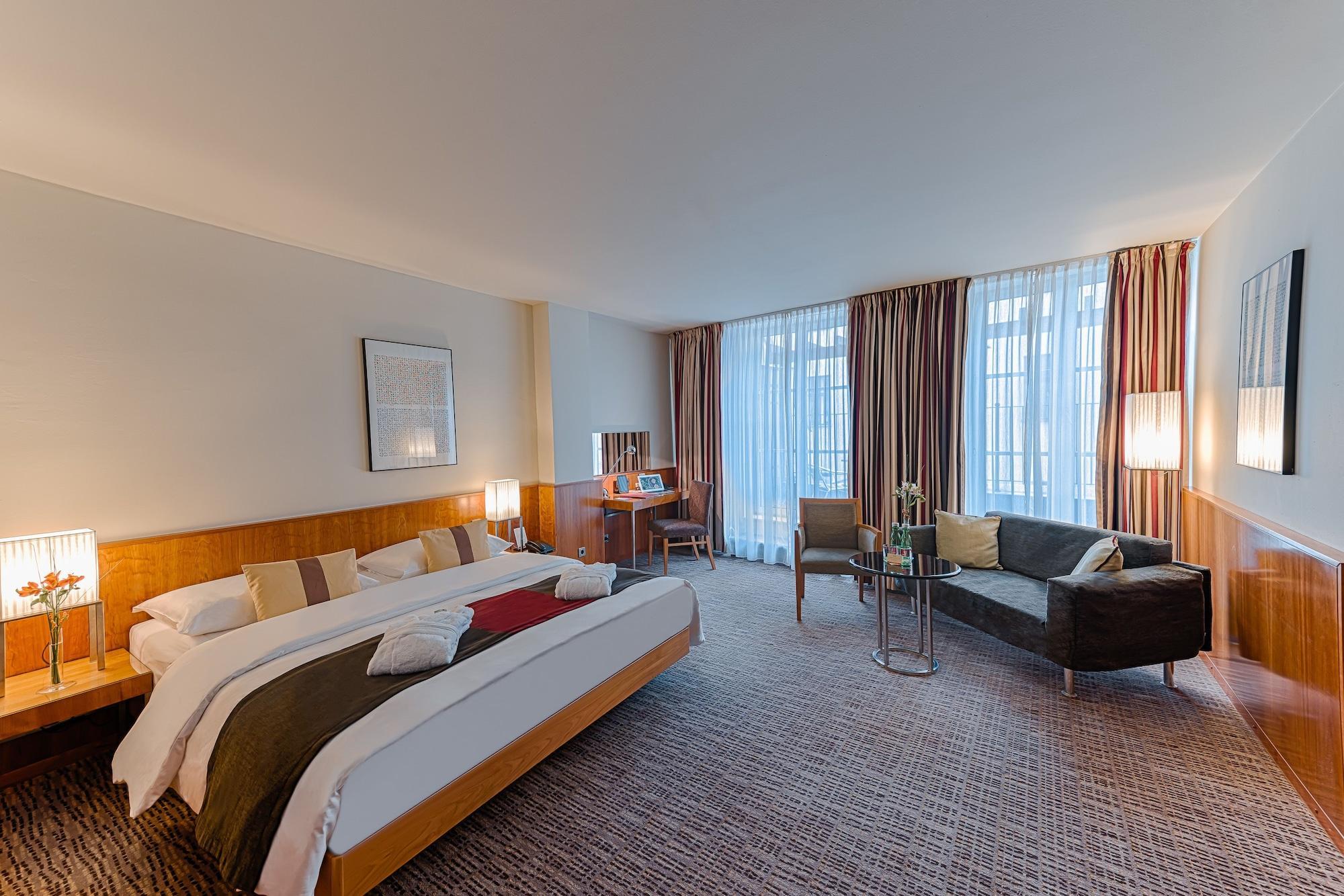 Hotel K+k Maria Theresia 4*