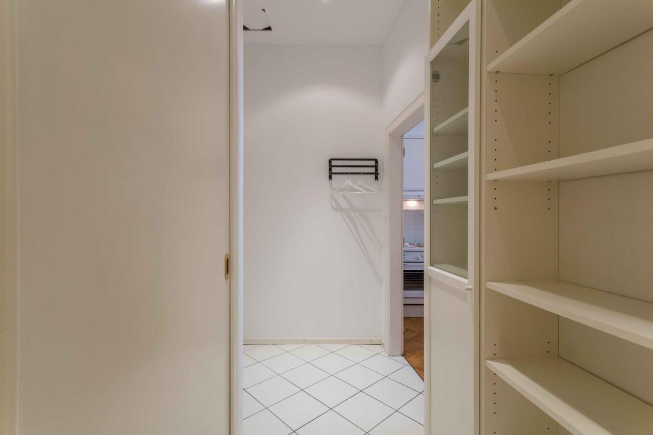 Apartment Beautiful Center 4