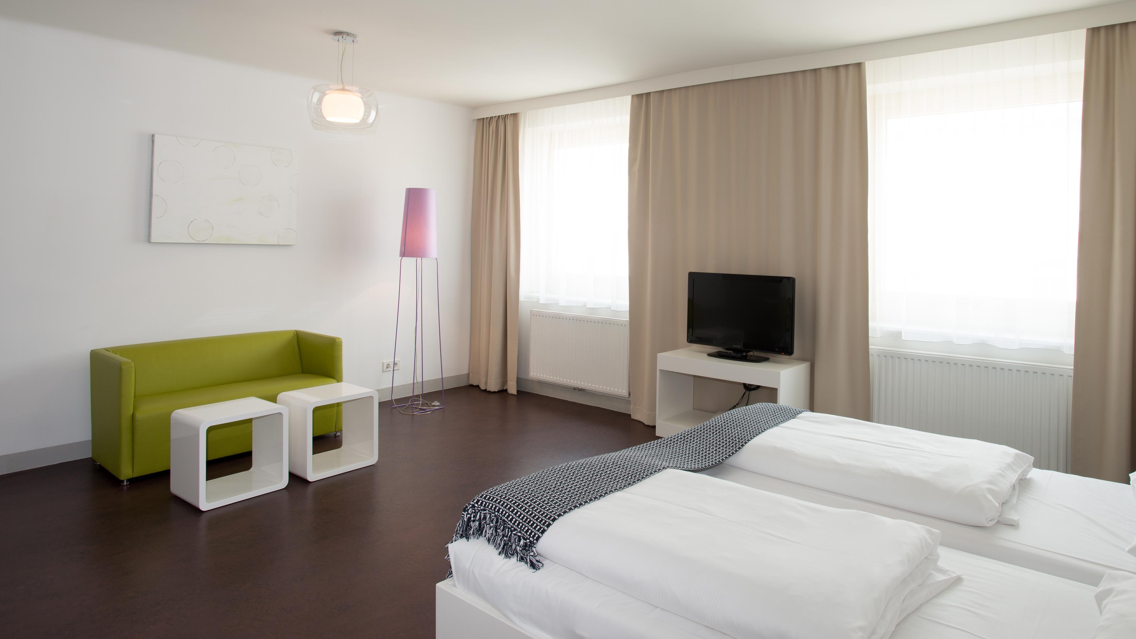Stanys - 3*
