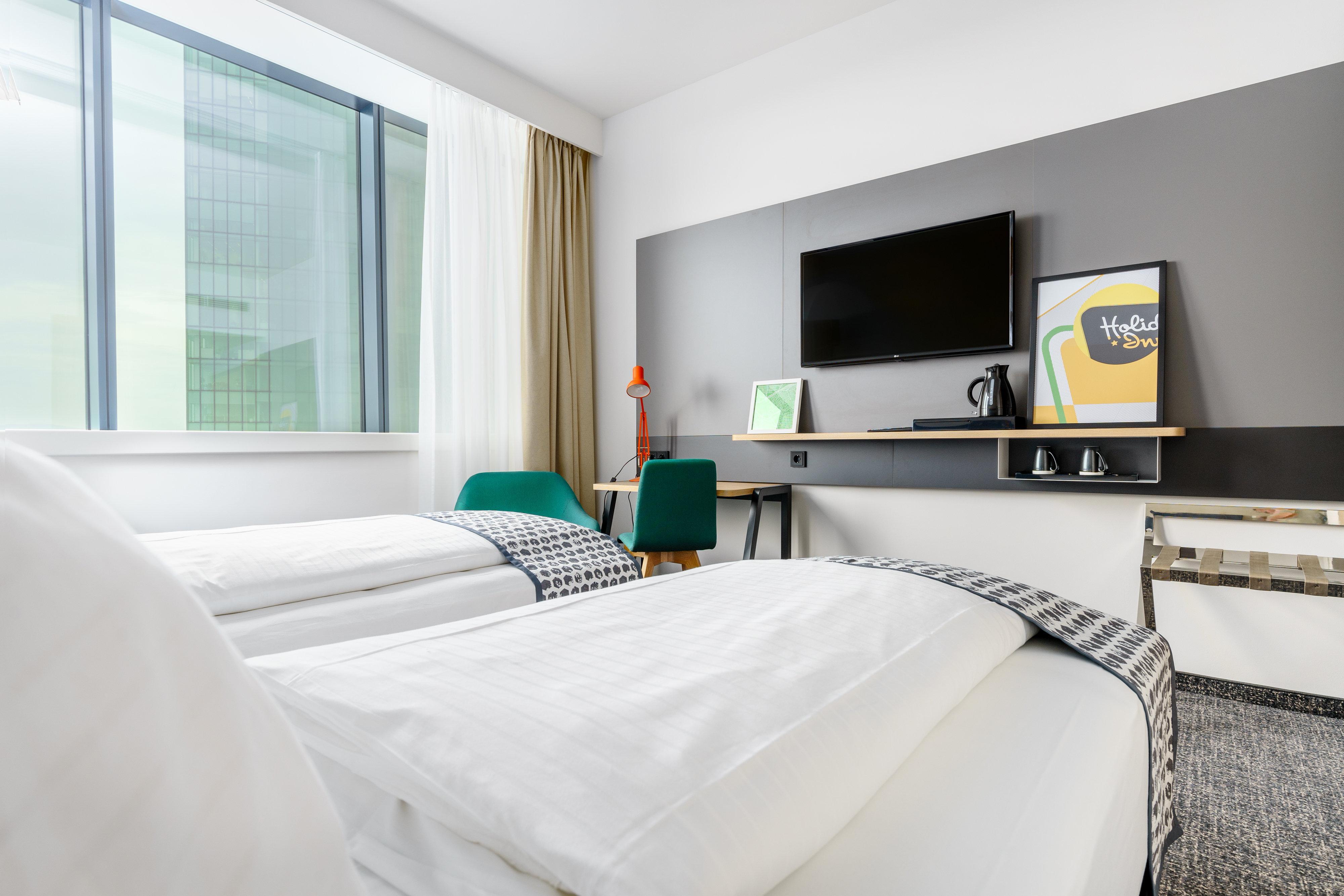 Clarion South 4*