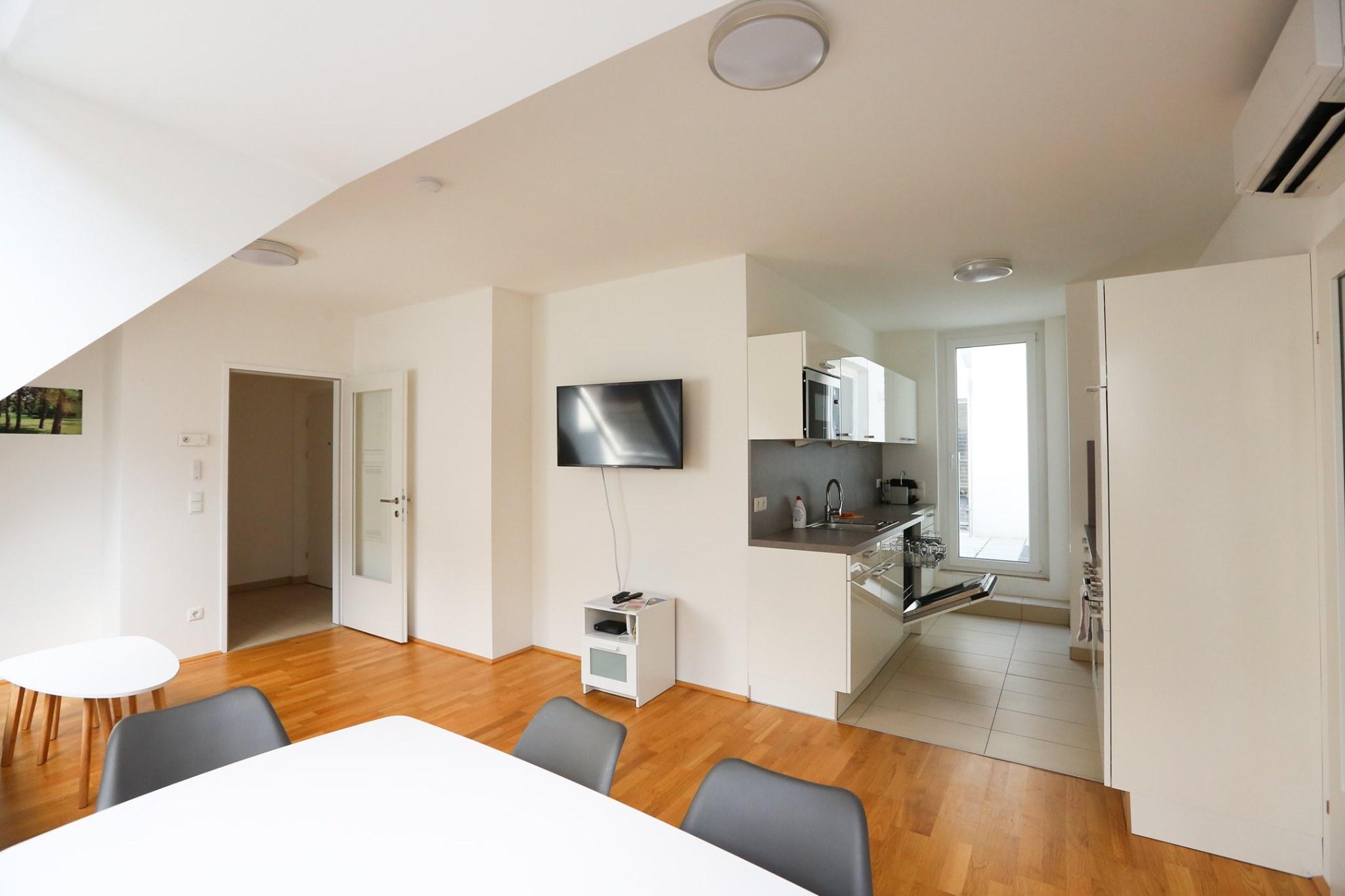 Apartamento 4 Beds And - Contactless Check-in *