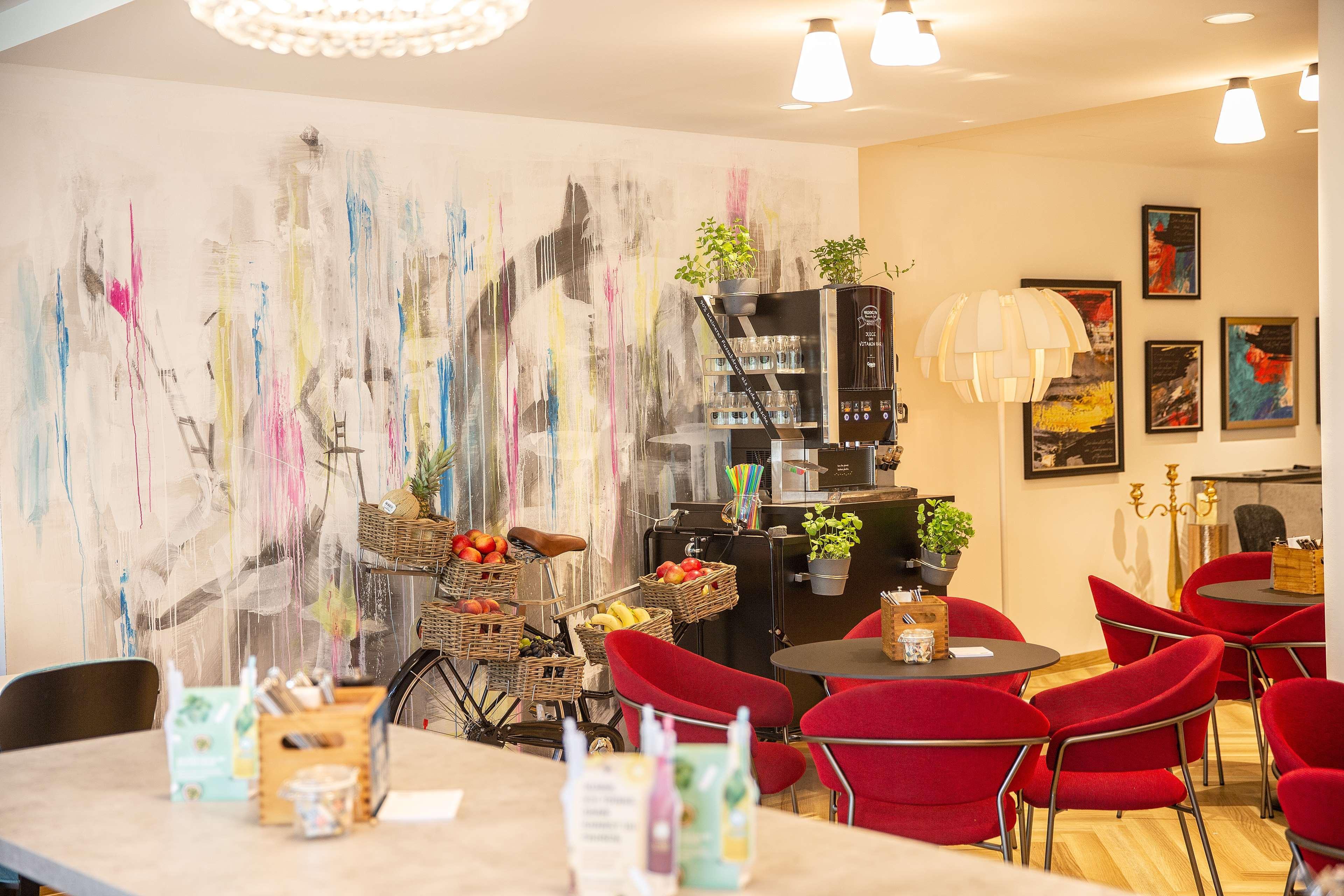 - The Niu, Franz By Ihg 3*