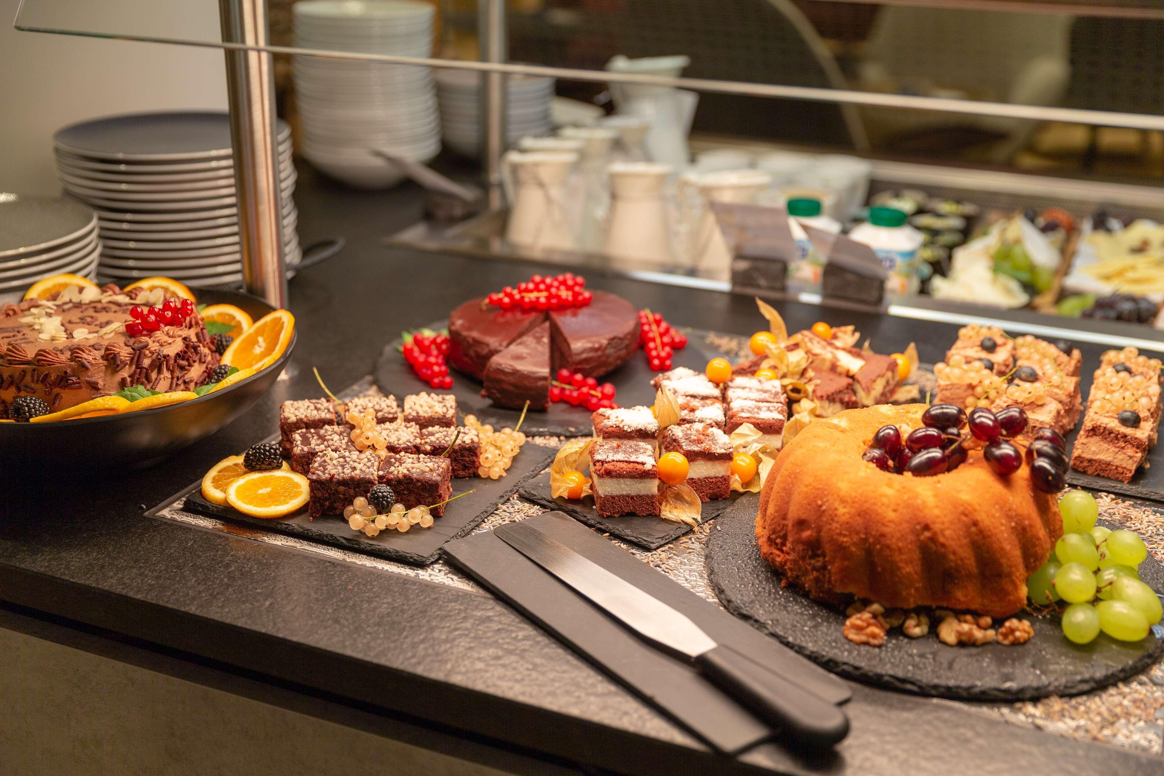 - The Niu, Franz By Ihg
