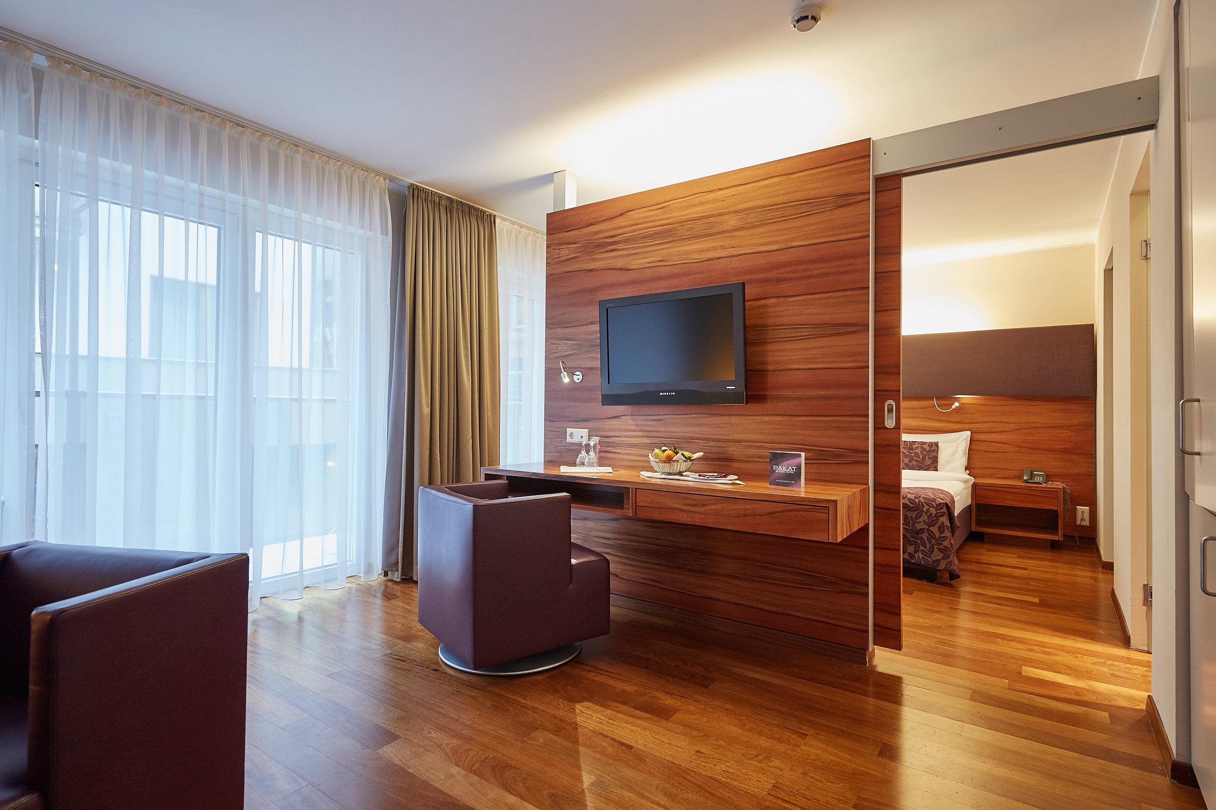 Pakat Hotel