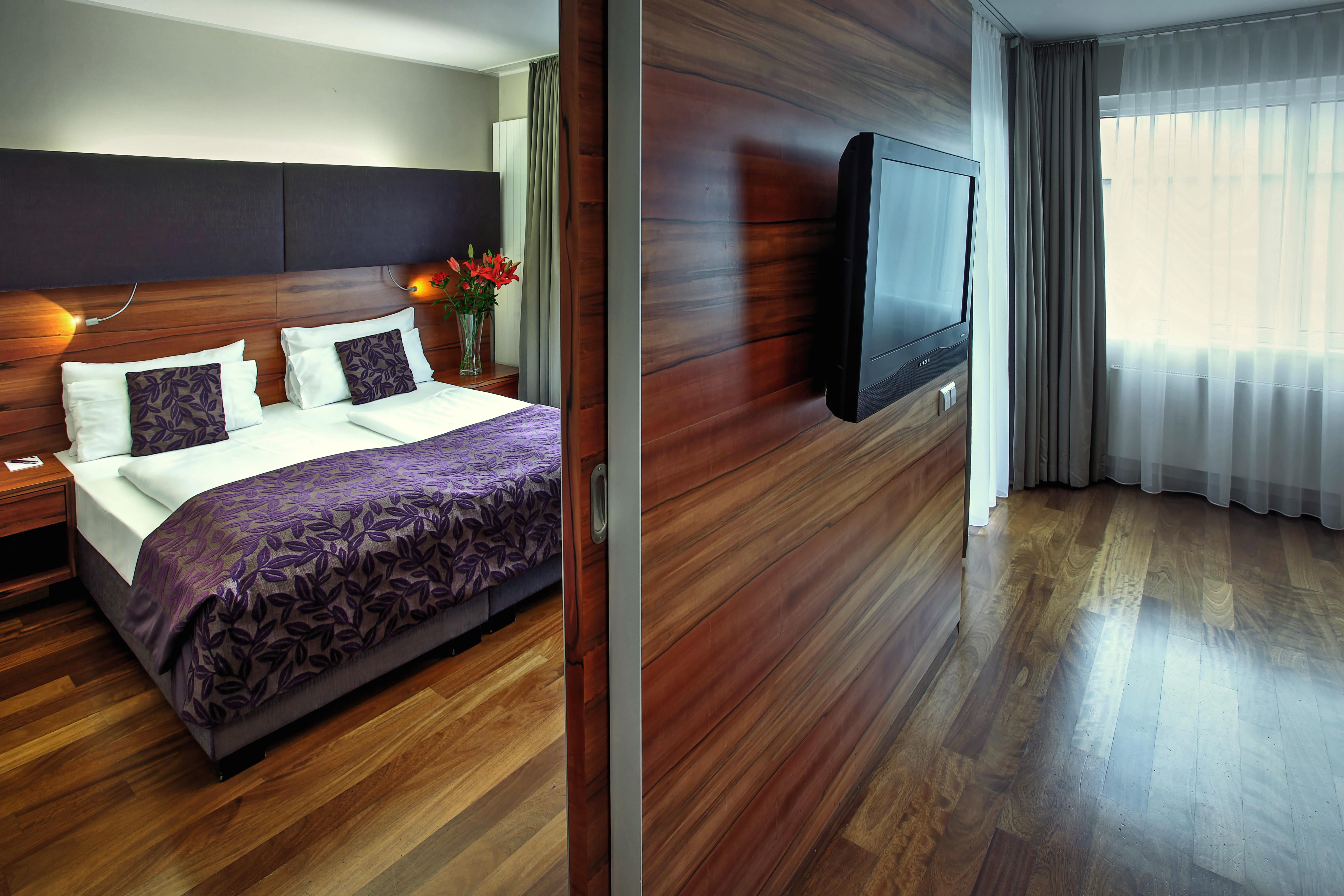 Pakat Hotel Viena