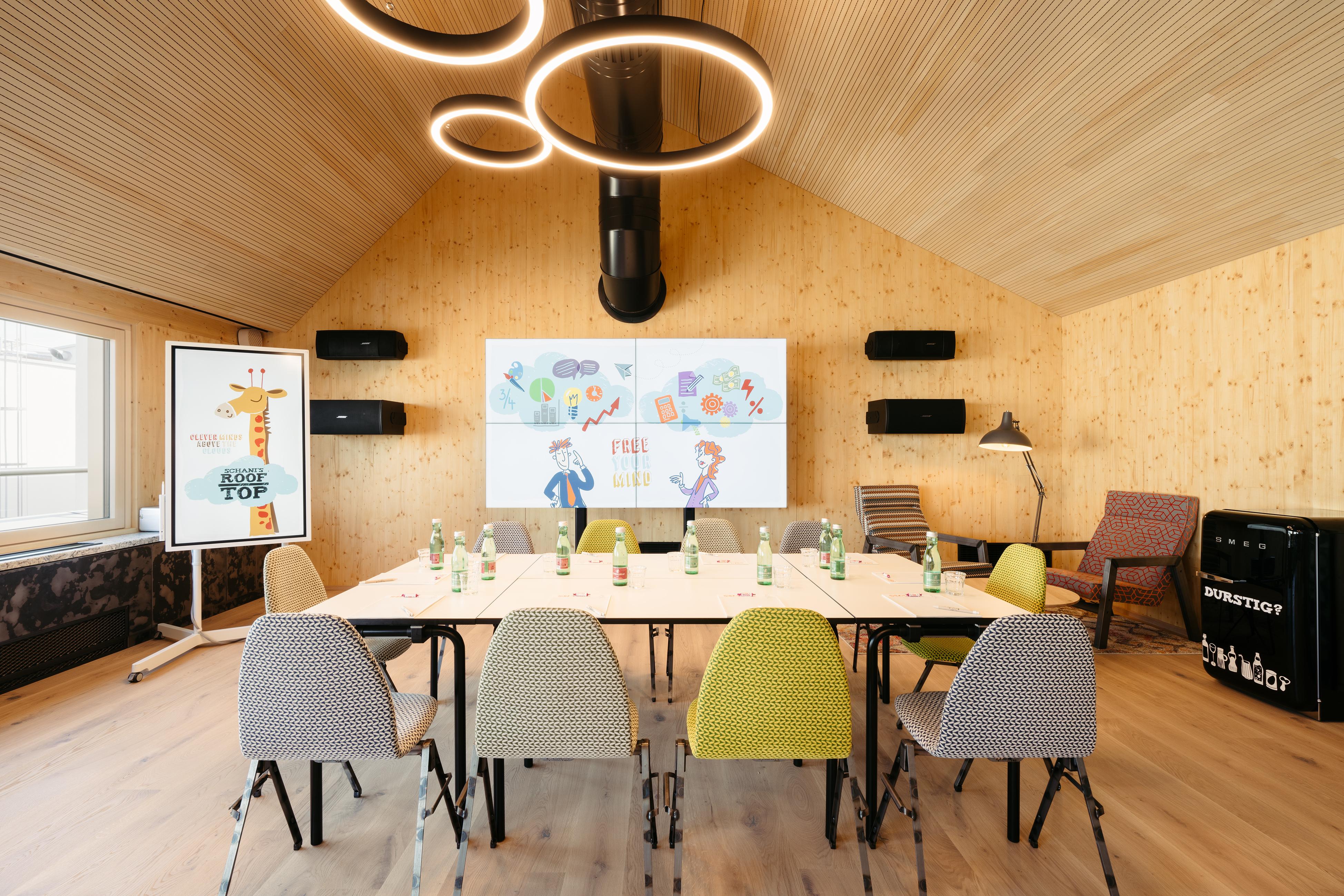 Hotel Schani Hauptbahnhof 4*