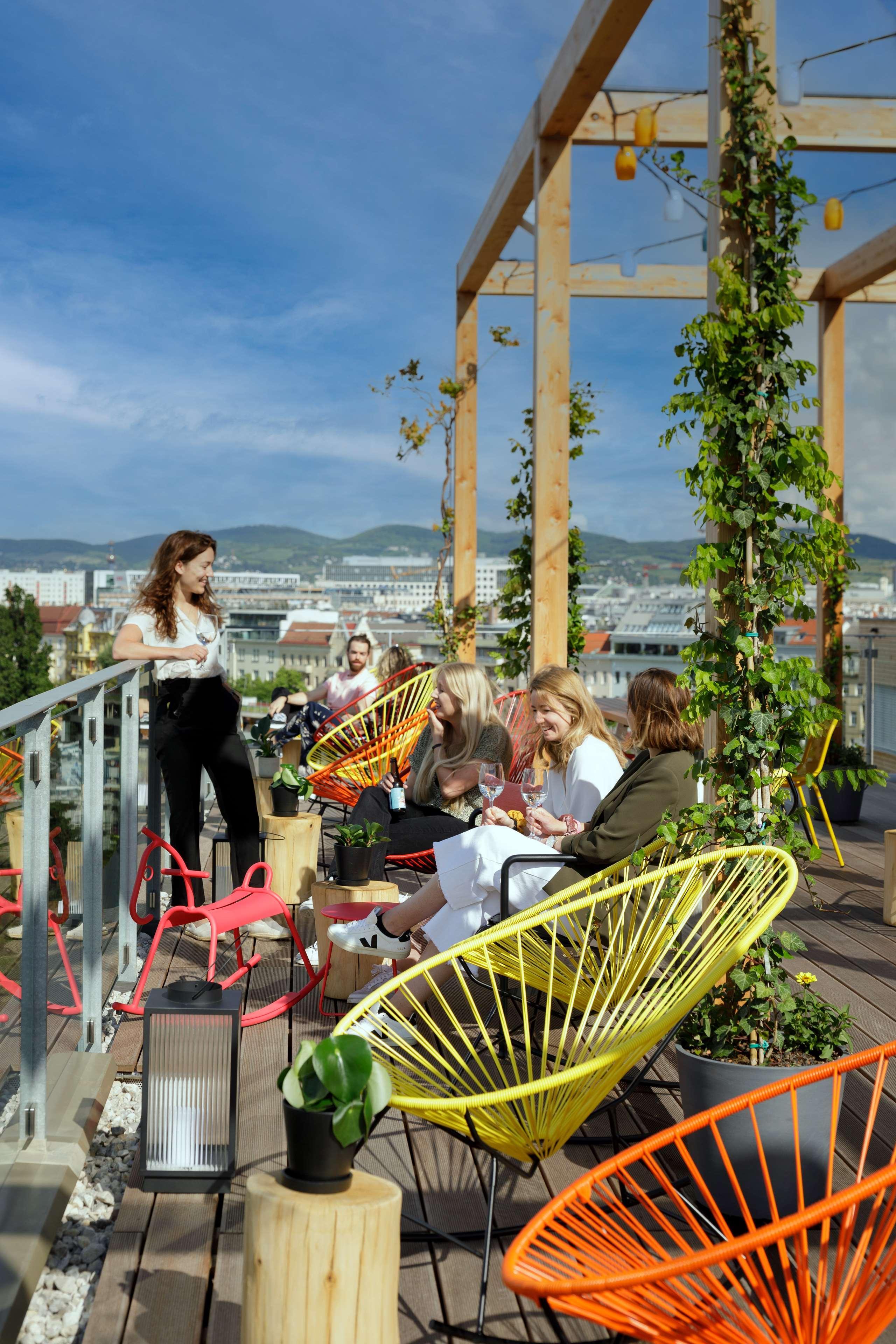 Aparthotel Zoku 4*