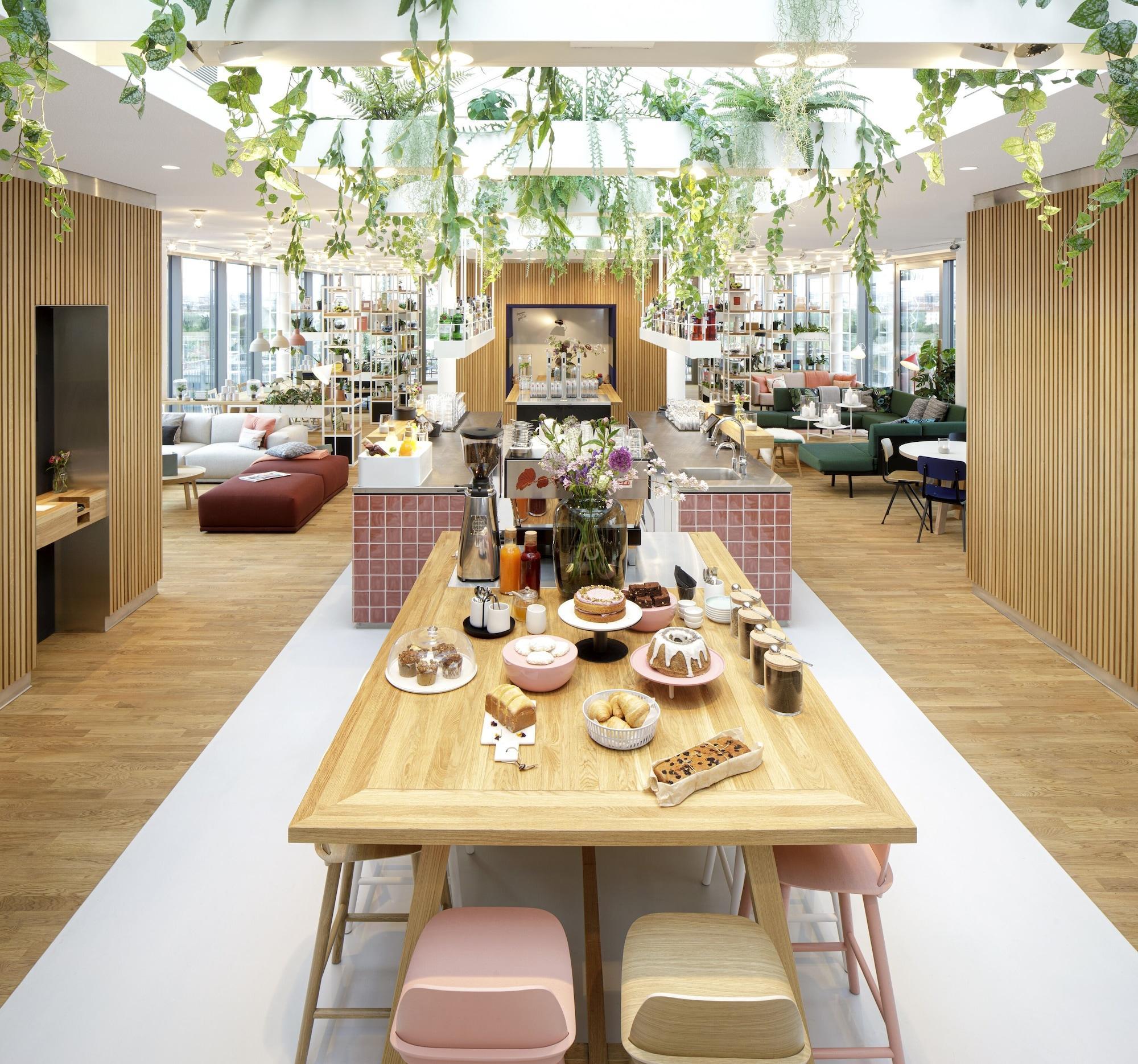 Aparthotel Zoku 4*