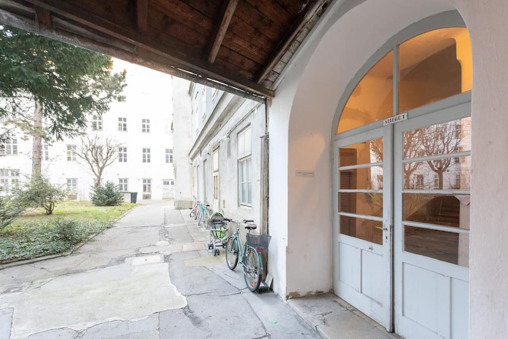 Charming & Authentic Flat - Central Located * Vienna