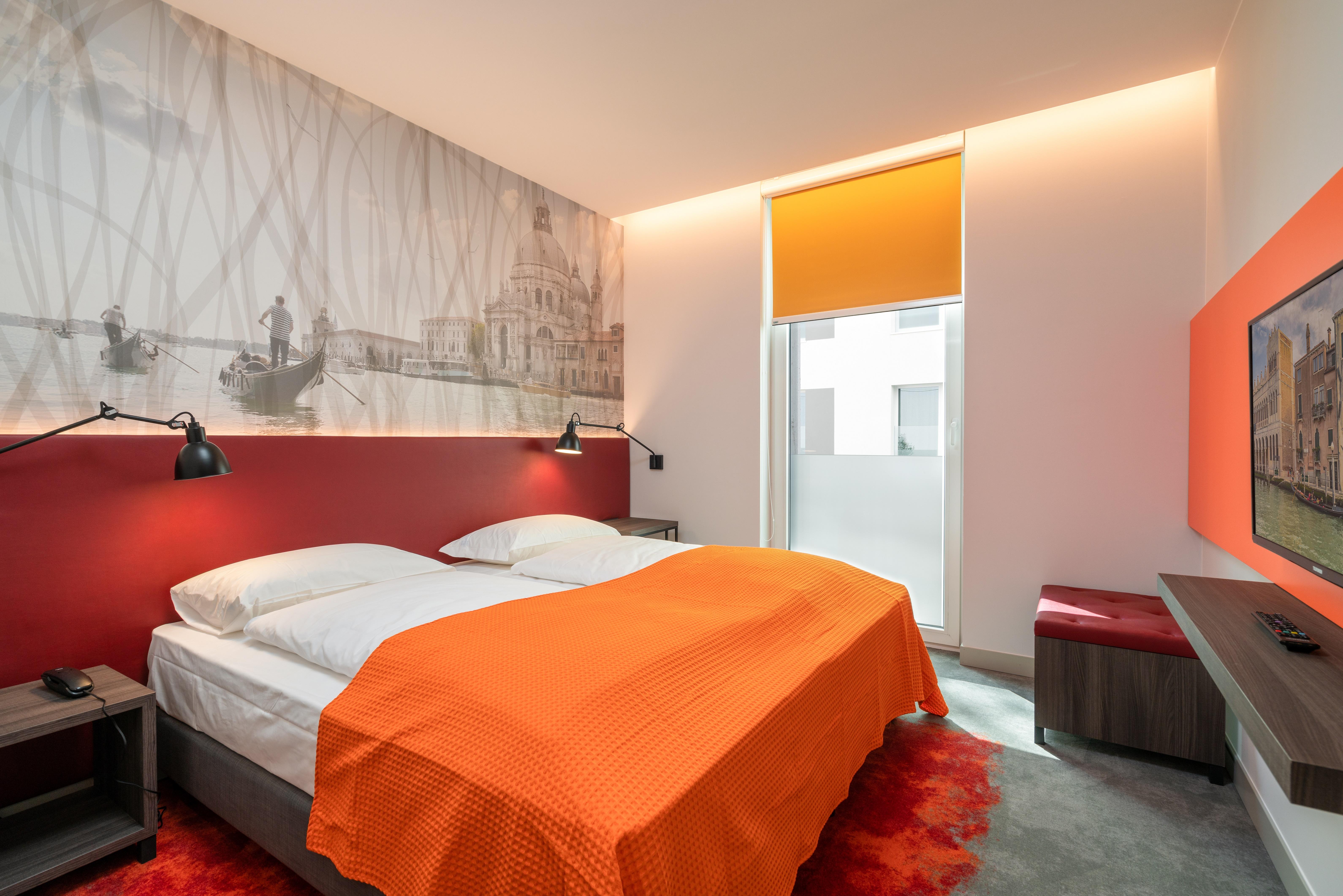 Campanile South 3* Vienna
