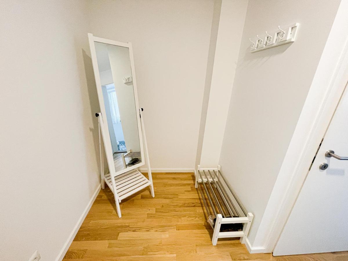 Sonnige Mansarde Mit Klimaanlage Und Netflix - Oidahome * Wien