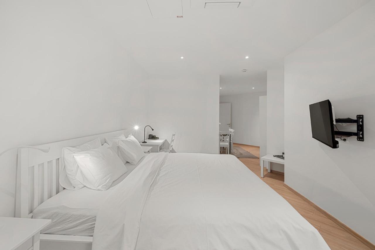 Boutique Space Vie #3o5 Apartment *