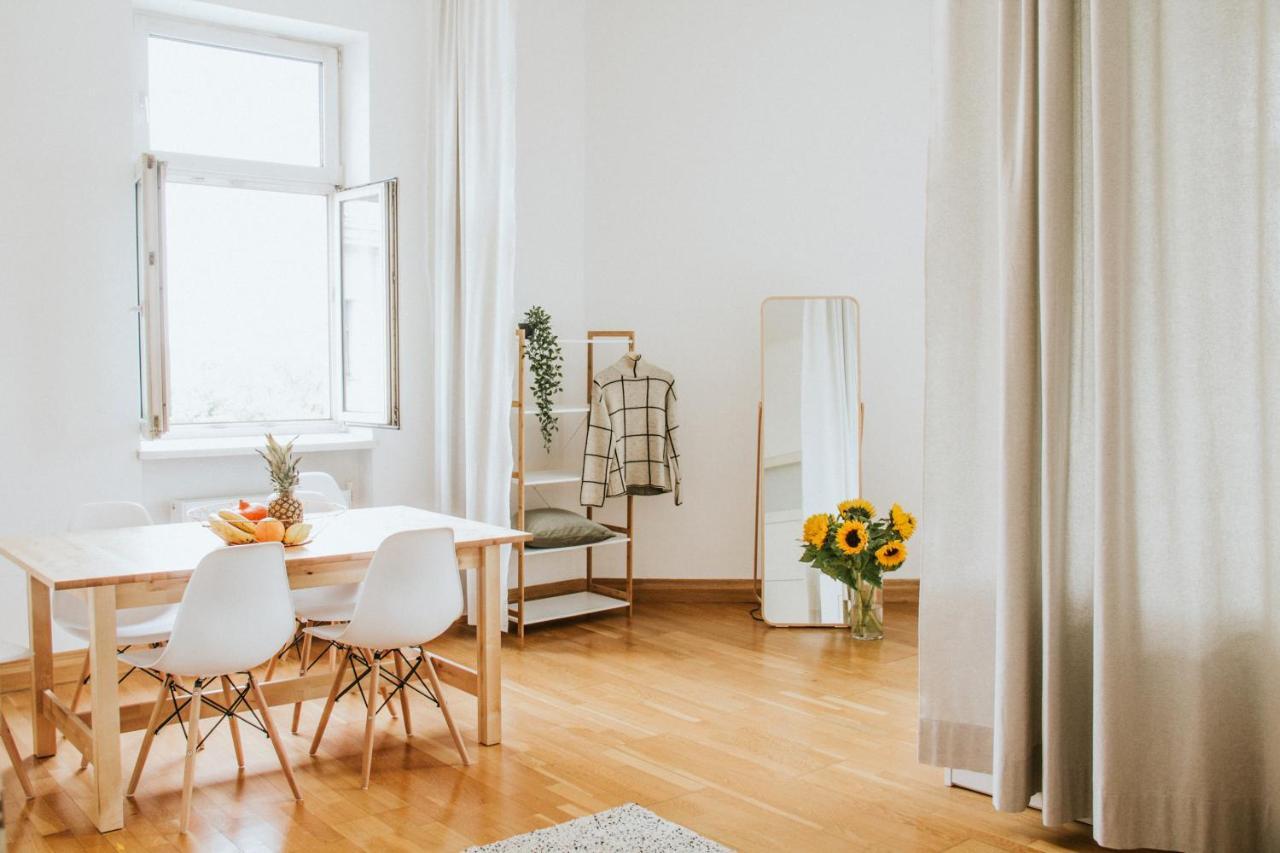 Design-apartment Next To Belvedere Castle * Wien