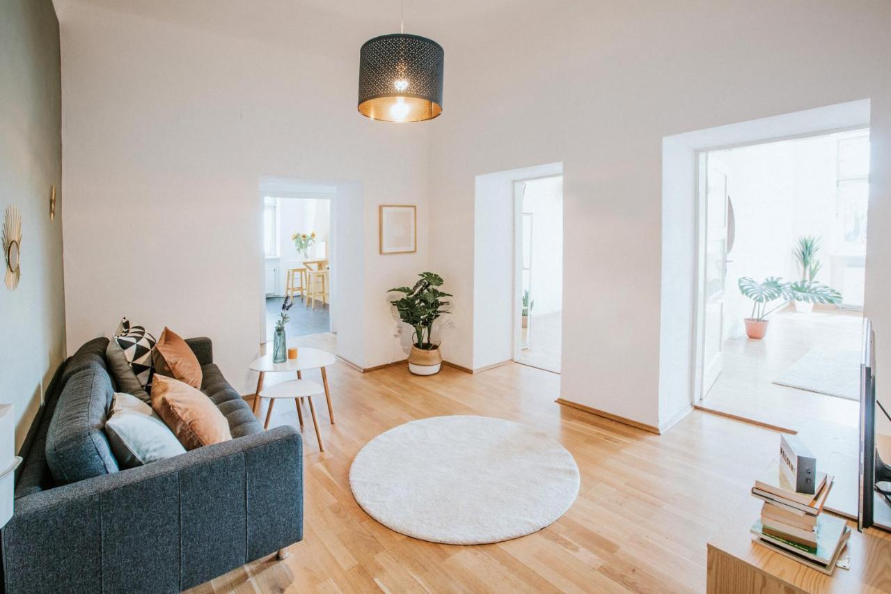 Apartment Design-apartment Next To Belvedere Castle *