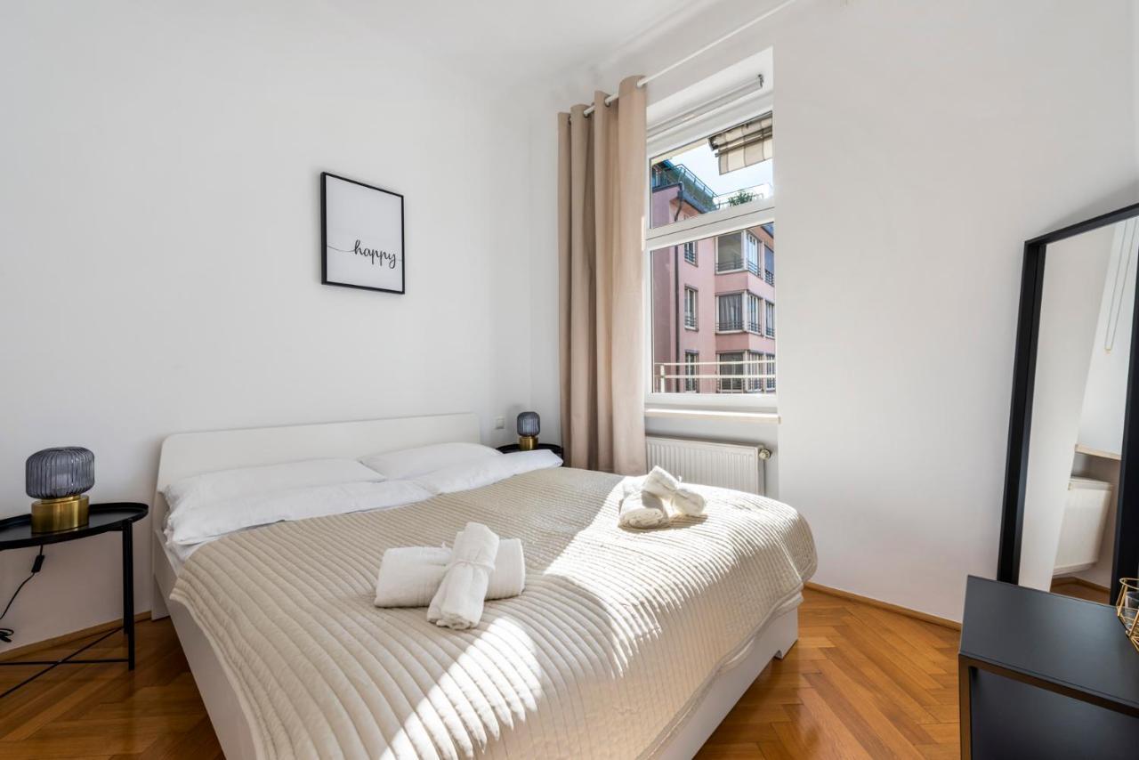 Apartment A&s Center