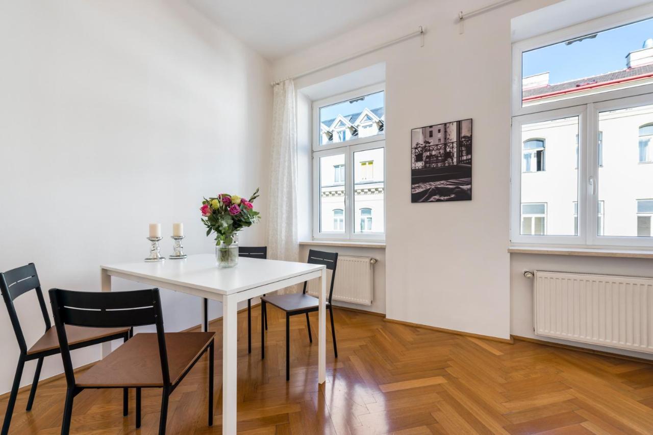 Apartment A&s Center *