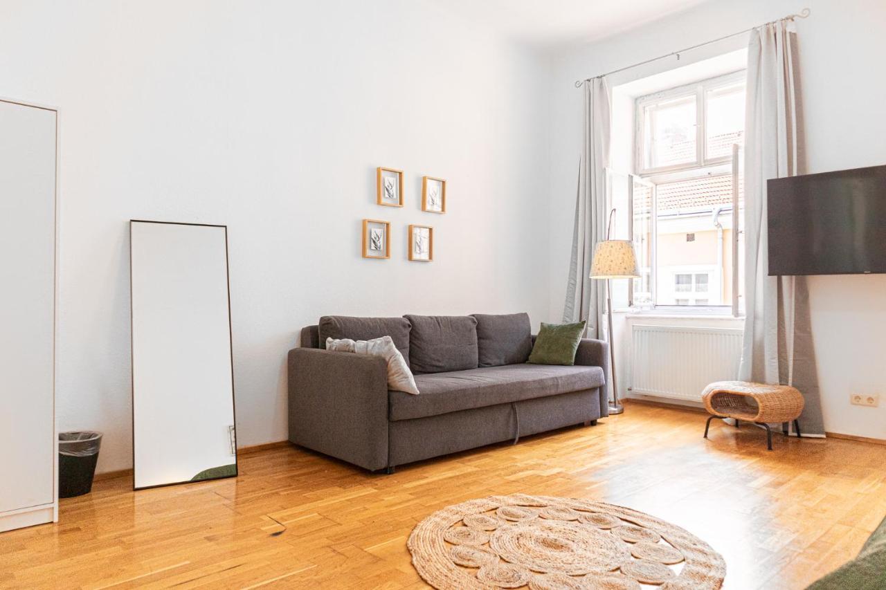 Smart 2br Apt. Perfect For Longstays Near Rennweg Apartment *