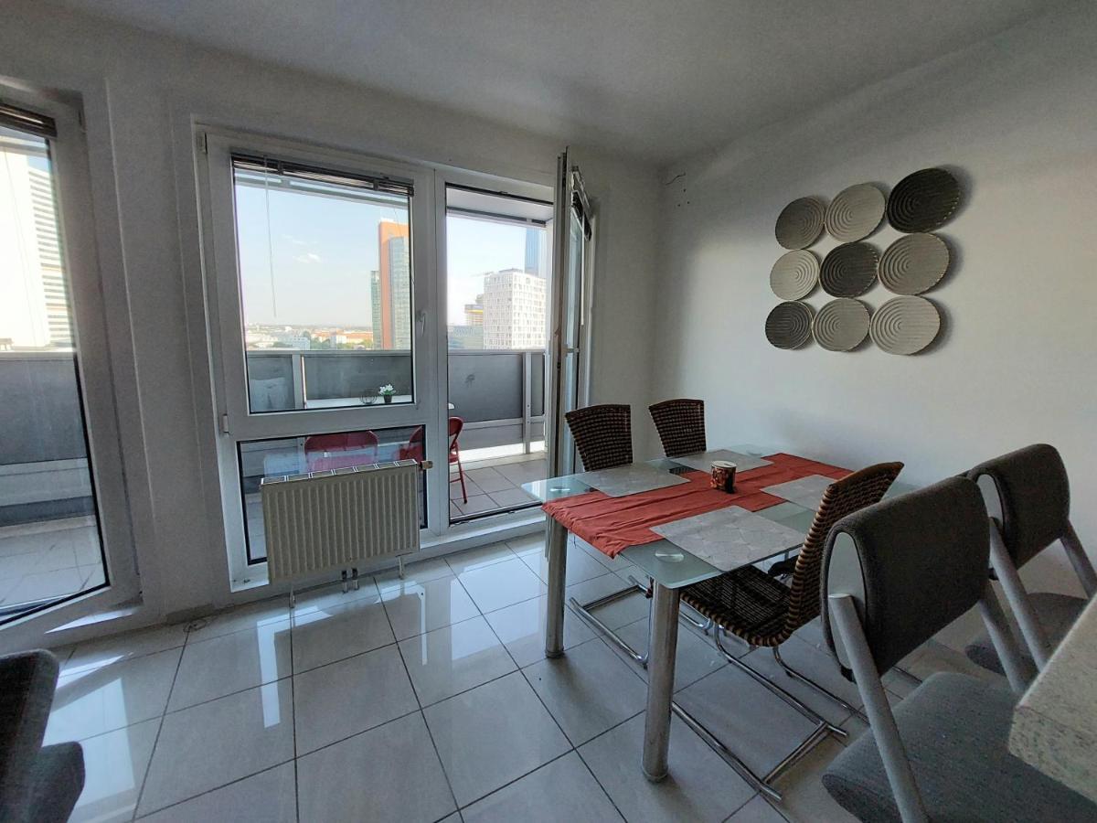 Tower With Private Terrace Next To Uno Apartment