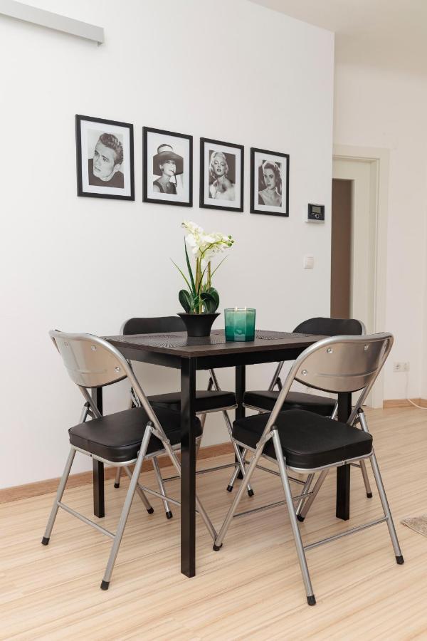 Apartamento Beautiful 2-bedroom Near Schoenbrunn Viena