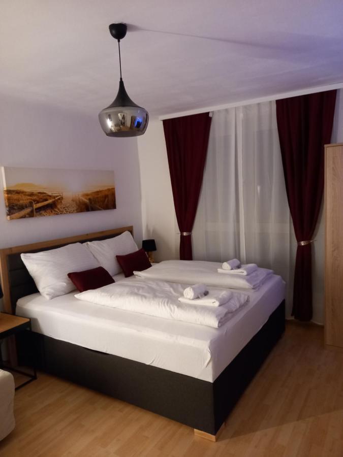 Apartment Near Downtown *