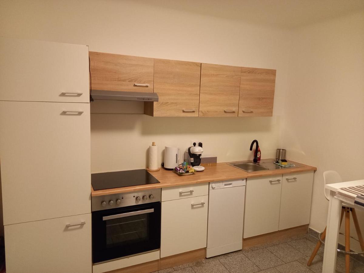 Apartment Near Downtown *
