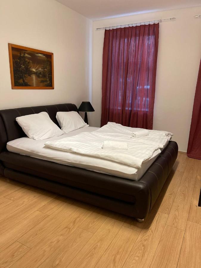Neat 1br Apt. Simmering-ideal For Longstays *