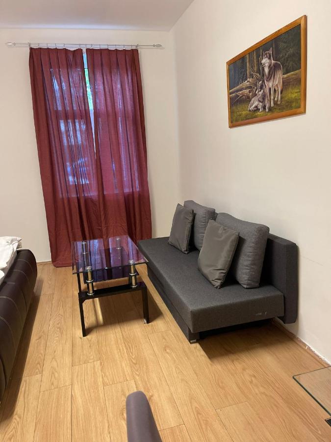 Neat 1br Apt. Simmering-ideal For Longstays Appartamento Vienna