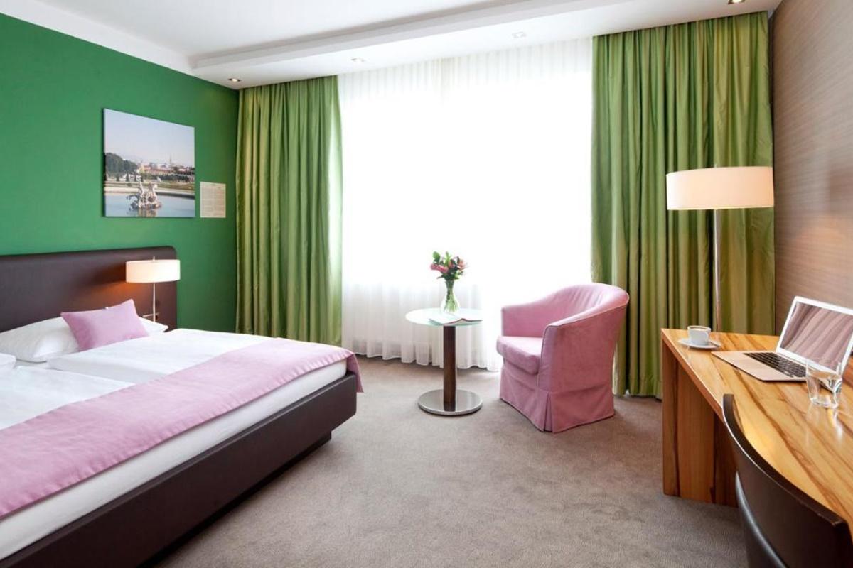 Hotel Henriette Stadthotel 4*