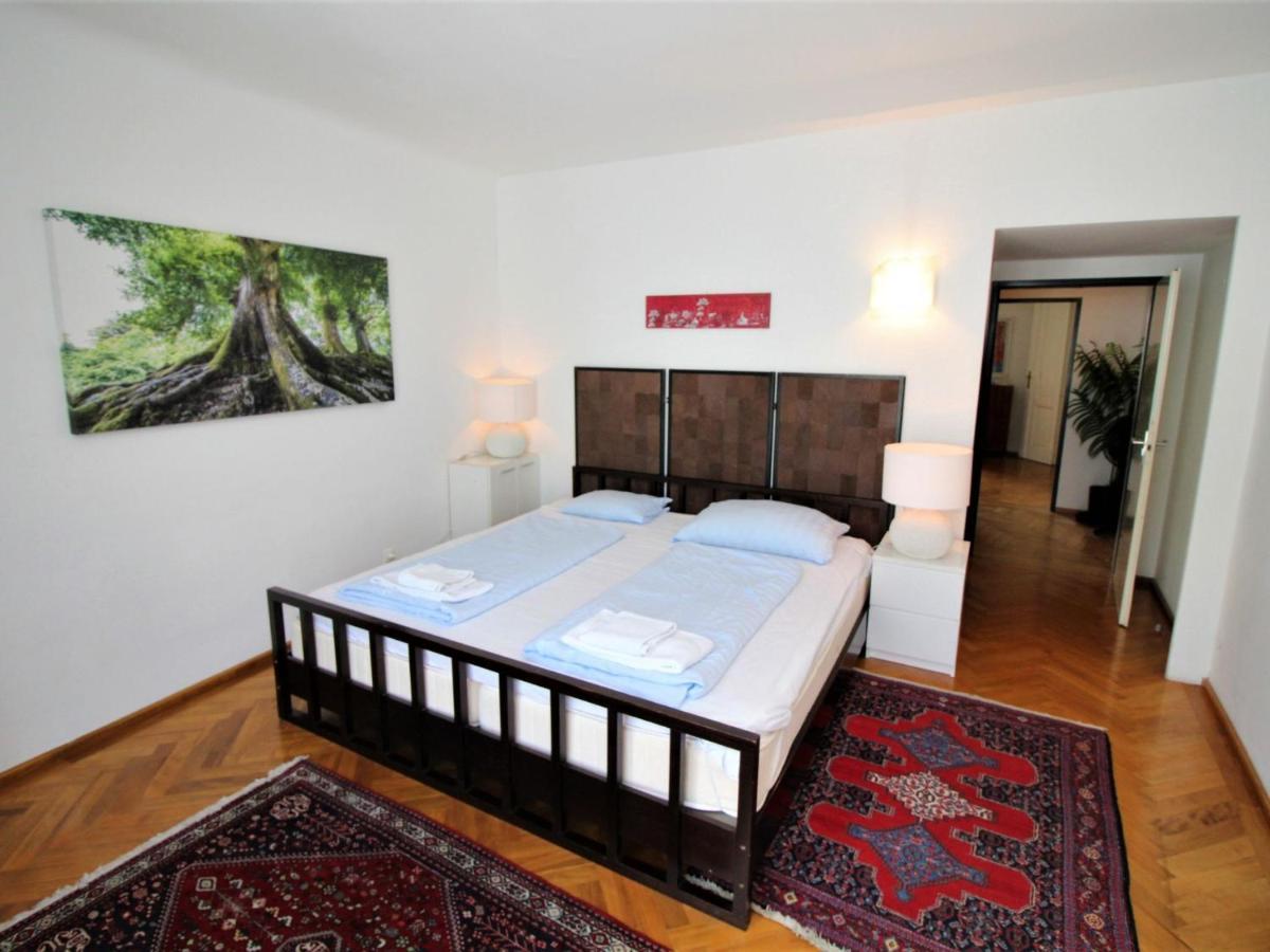 Opera By Interhome * Vienna