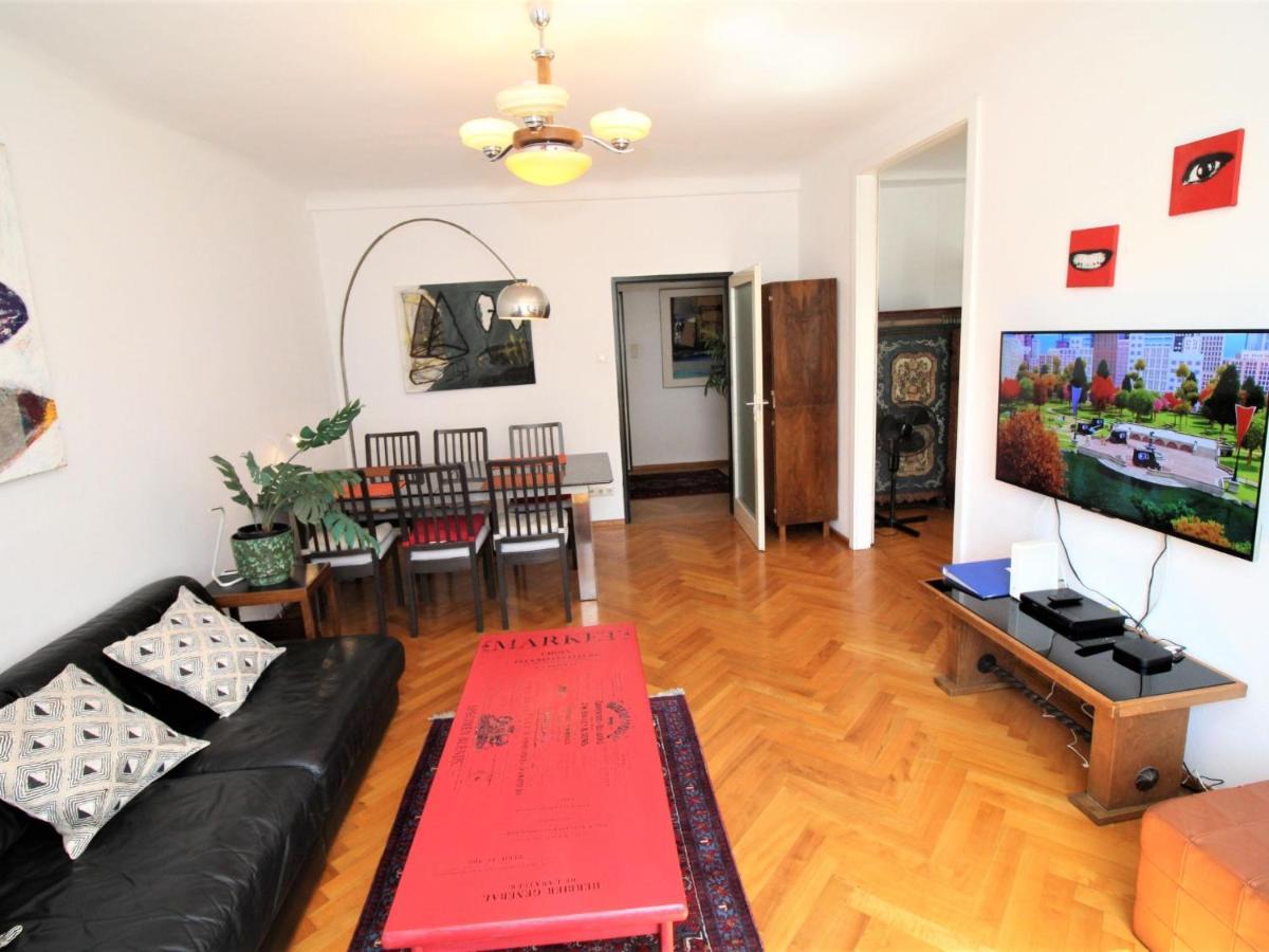 Opera By Interhome