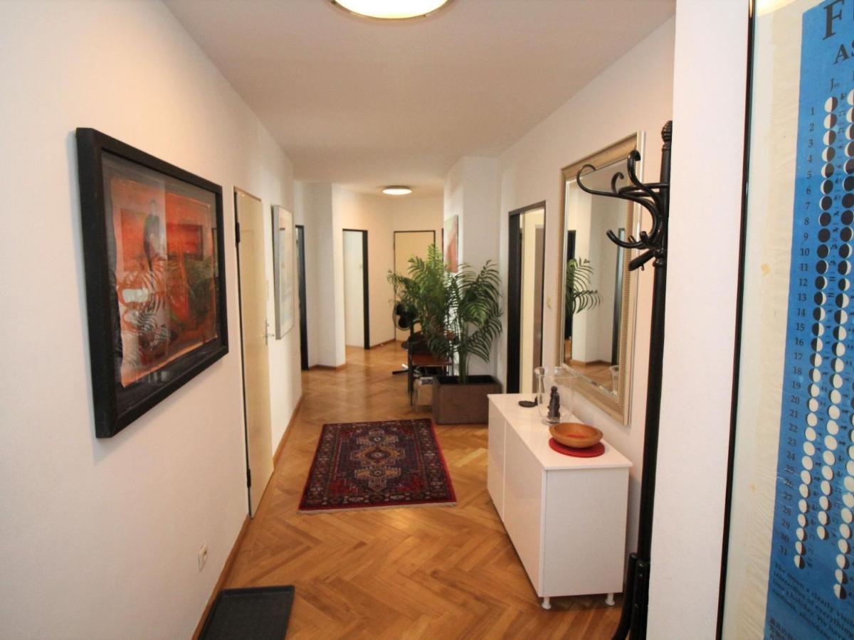 Opera By Interhome Vienna