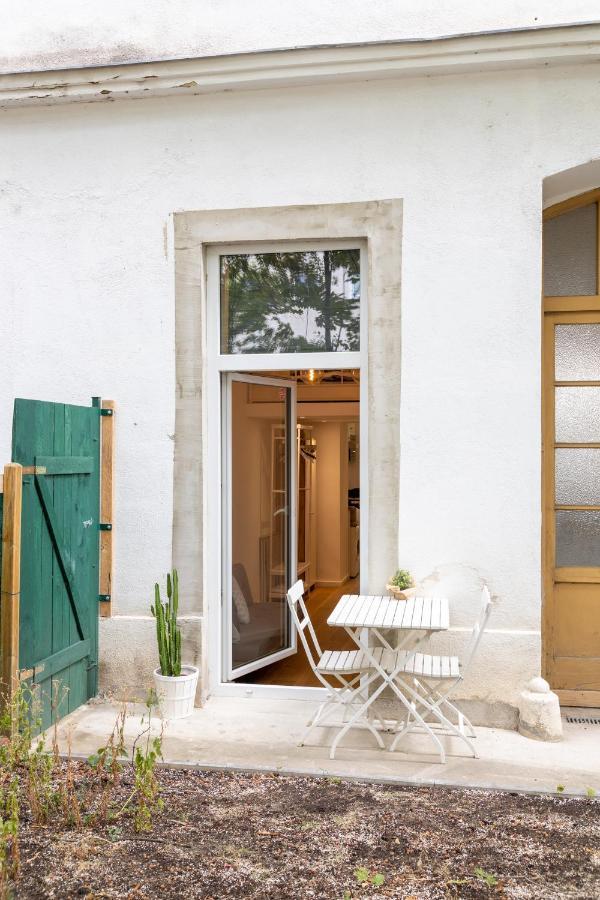 Cozy Studio, Private Garden, 8 Min To Center Apartment