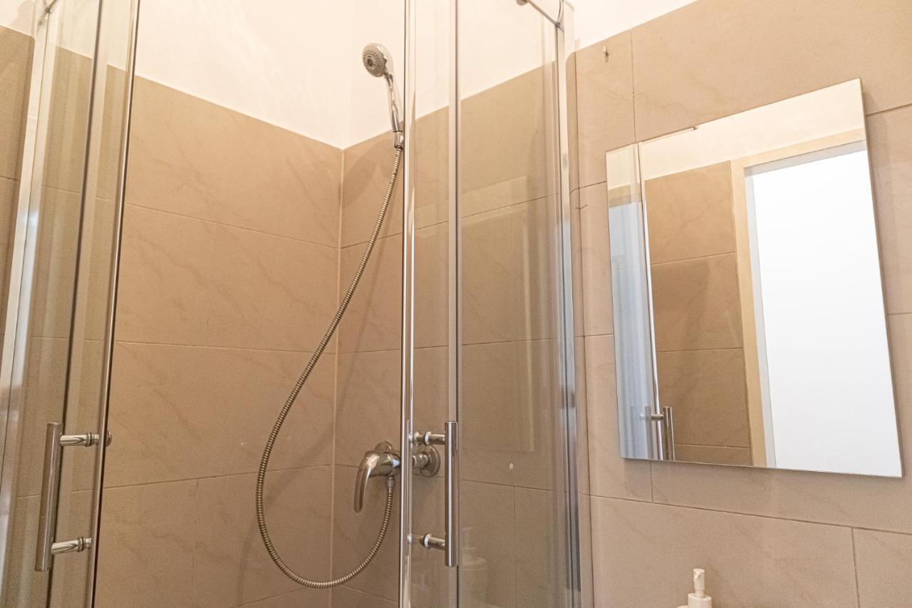 Peaceful 1br Apt. Near Metro Station Langenfeldg.