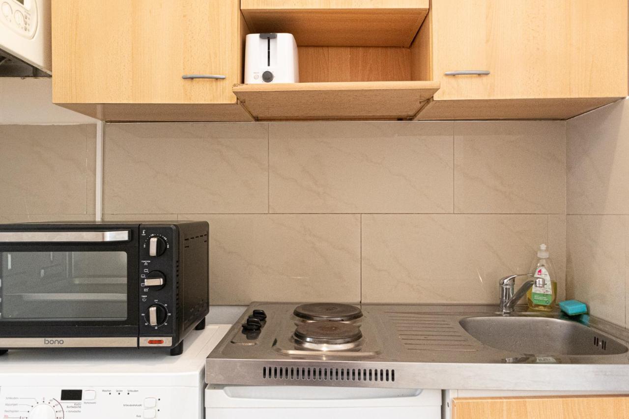 Peaceful 1br Apt. Near Metro Station Langenfeldg. *