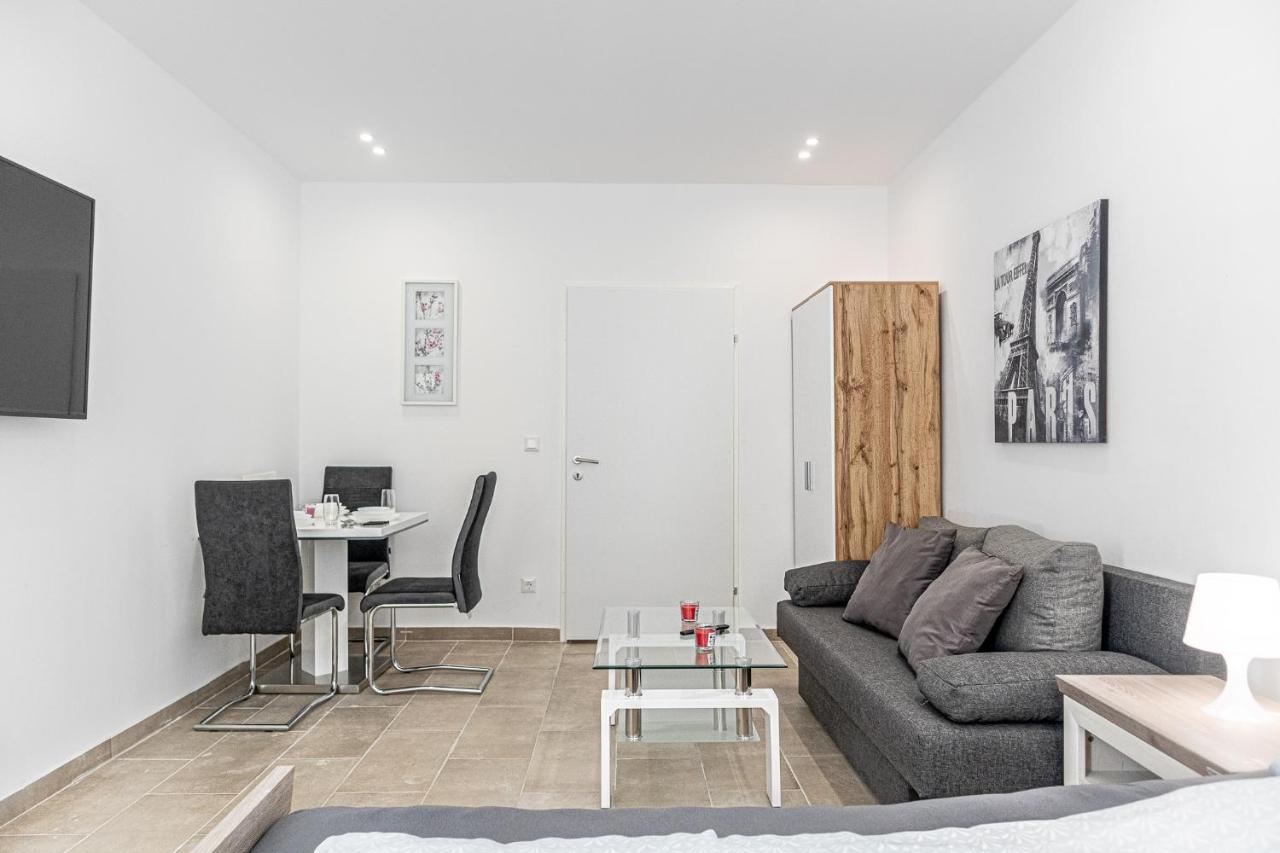 9 Min From Center - Lovely Near U1 Reumannplatz Apartment