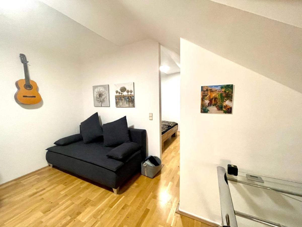 Klimatisiertes, Ruhiges Dachgeschoss Cityapartment Im Zentrum Wiens Vienna