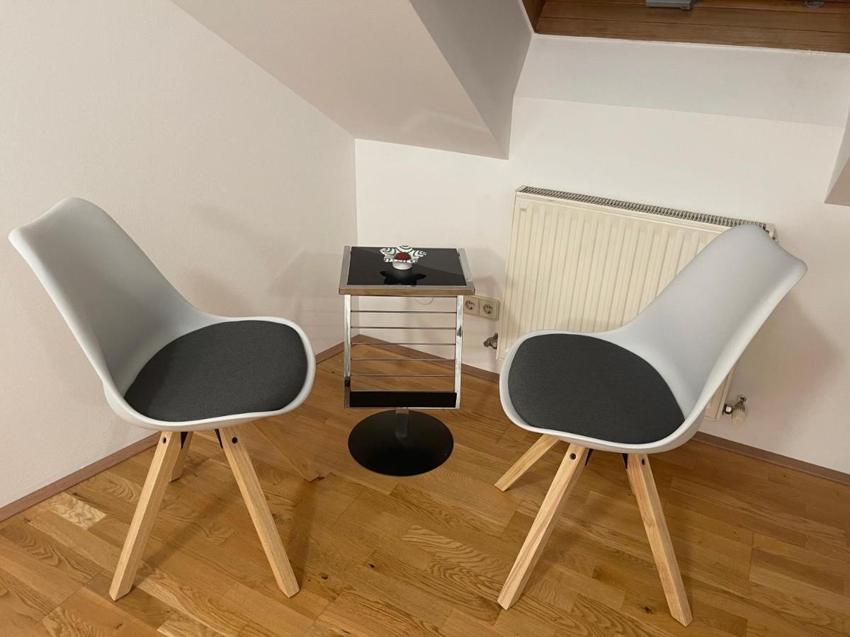 Klimatisiertes, Ruhiges Dachgeschoss Cityapartment Im Zentrum Wiens *